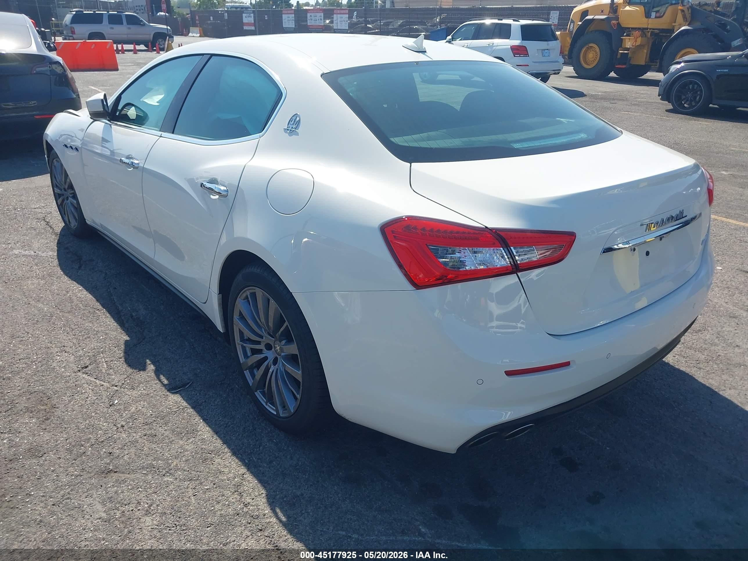 2020 Maserati Ghibli White vin: ZAM57XSA3L1349826
