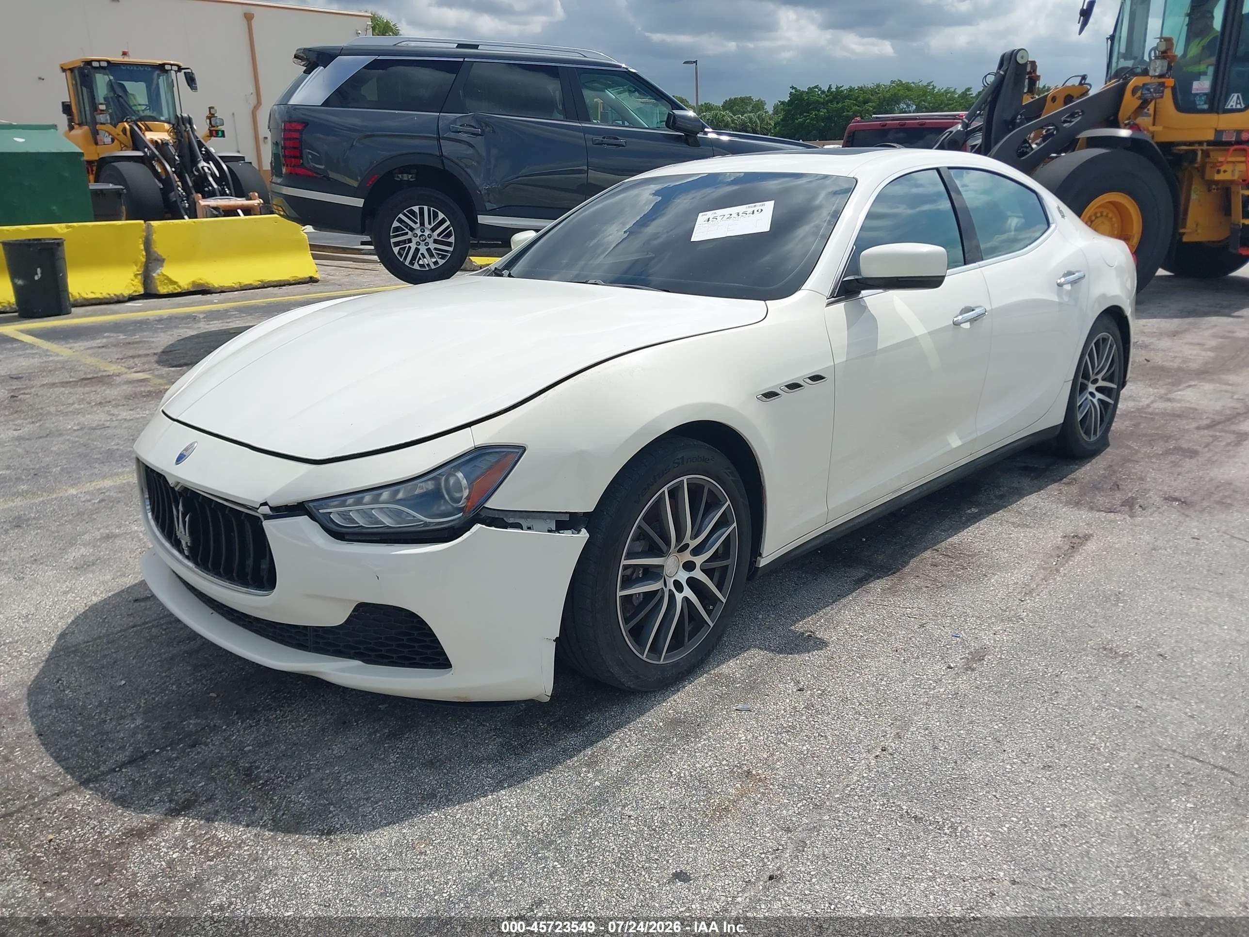 2014 Maserati Ghibli White vin: ZAM57XSA4E1128142