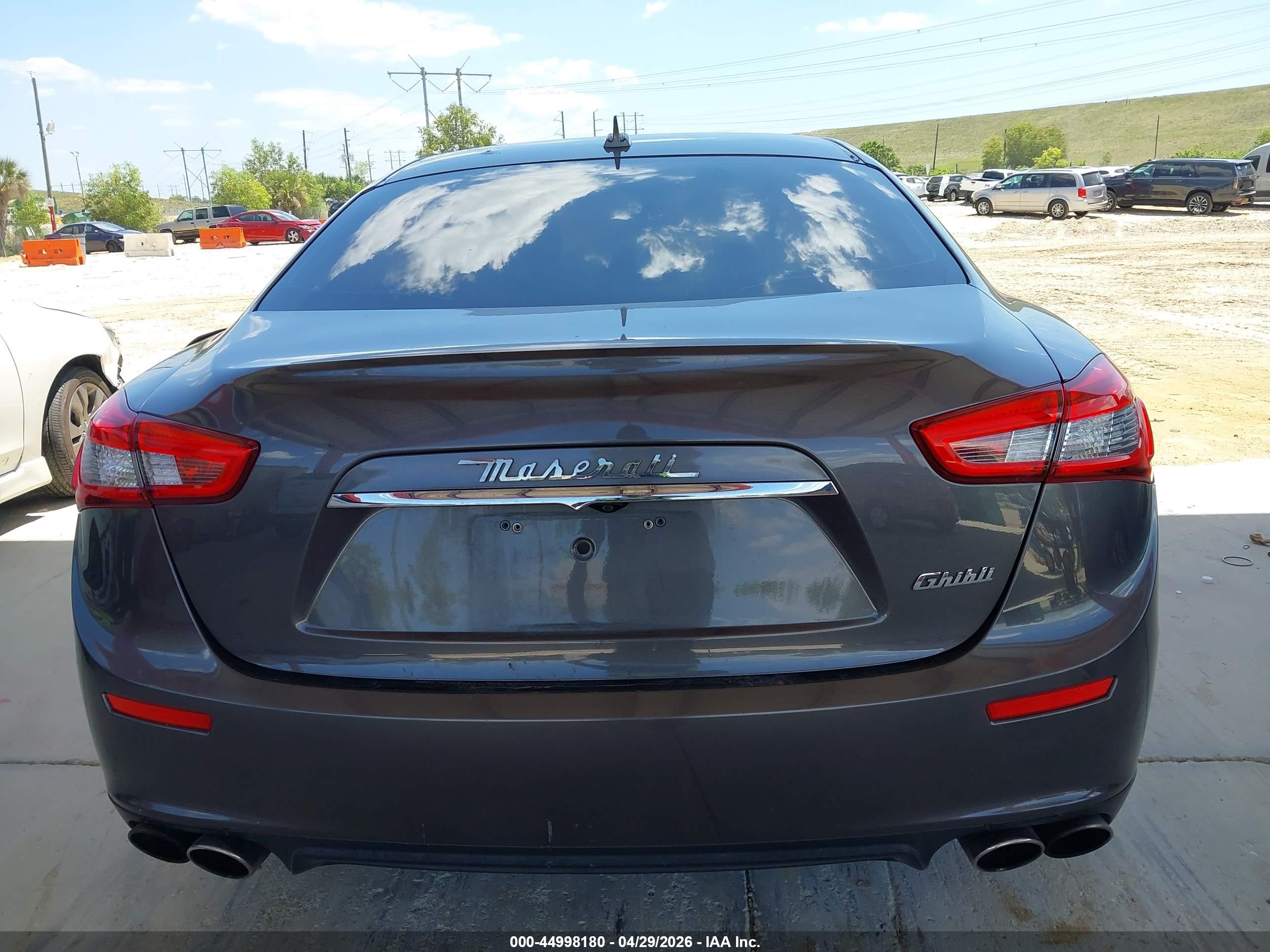 2015 Maserati Ghibli   Gray vin: ZAM57XSA4F1142009