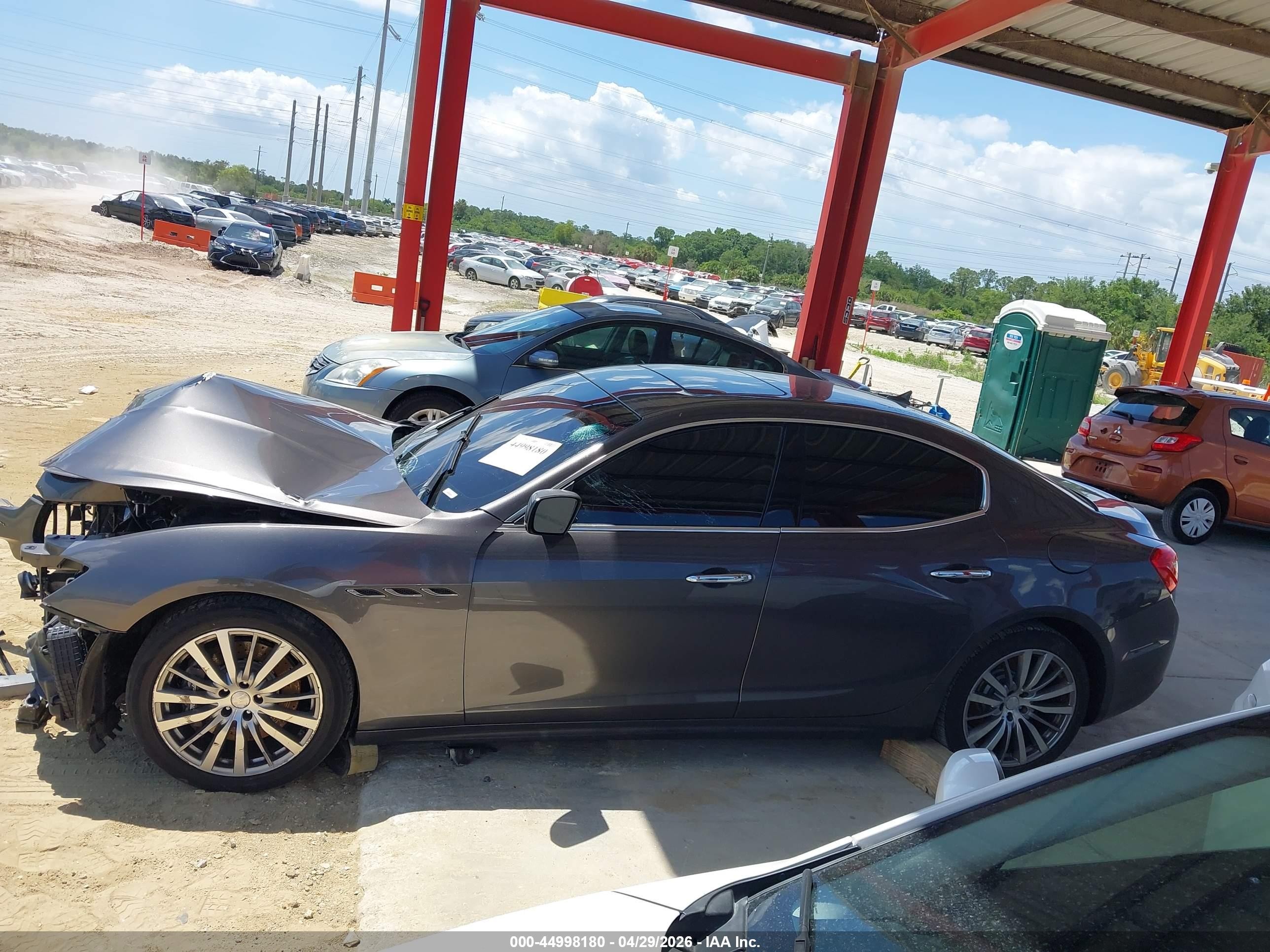 2015 Maserati Ghibli   Gray vin: ZAM57XSA4F1142009