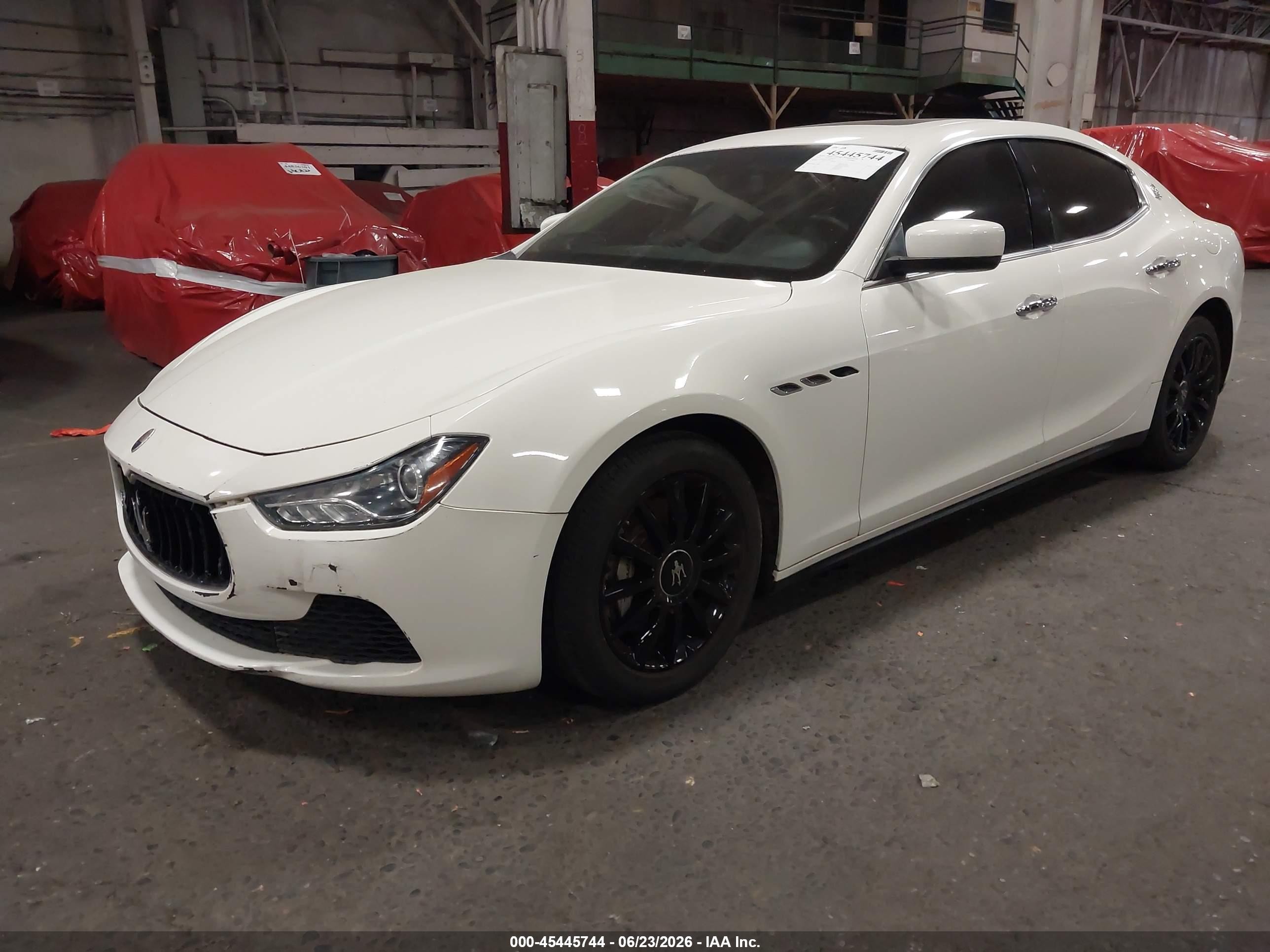 2014 Maserati Ghibli   White vin: ZAM57XSA5E1090095