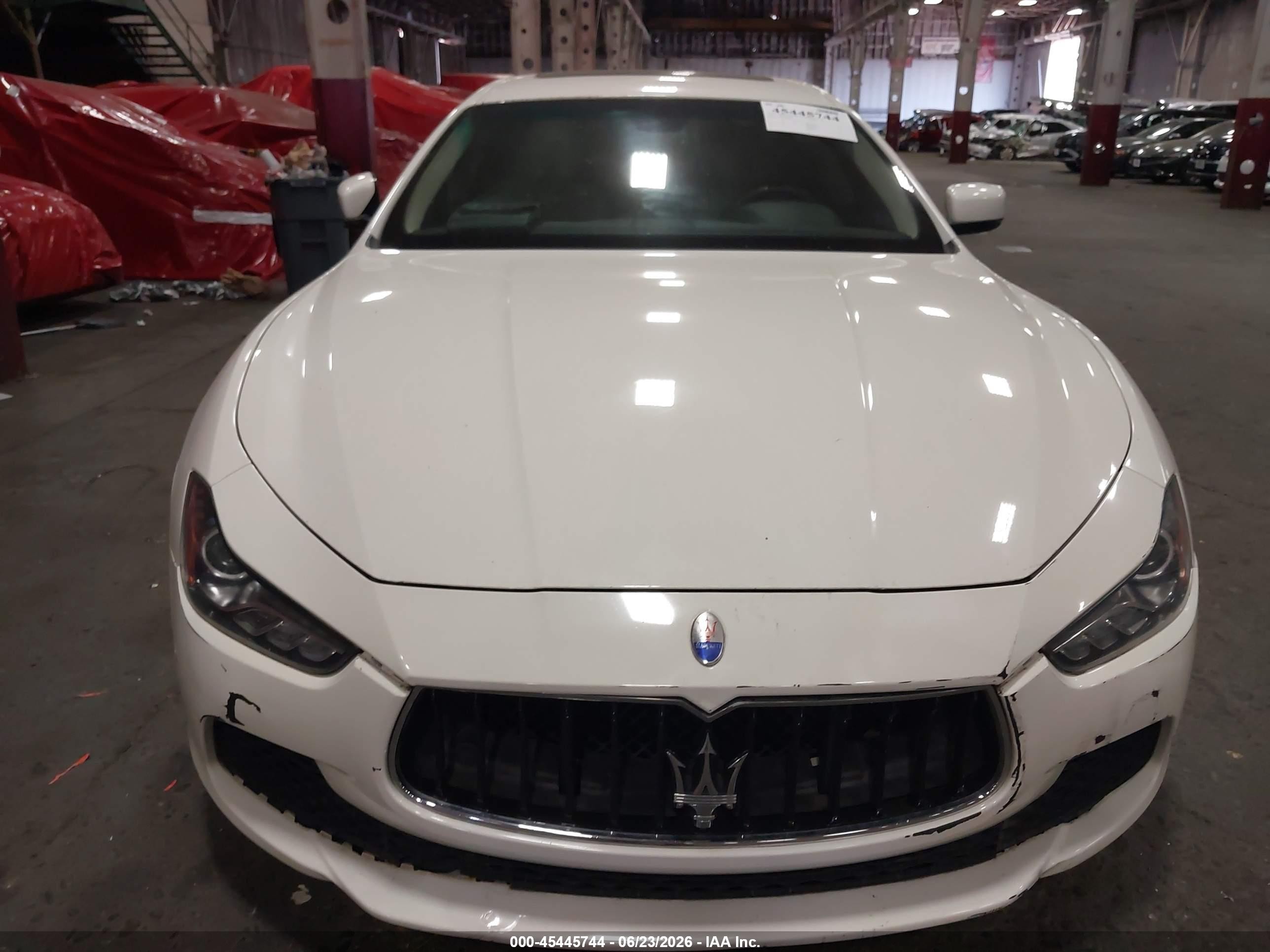 2014 Maserati Ghibli   White vin: ZAM57XSA5E1090095