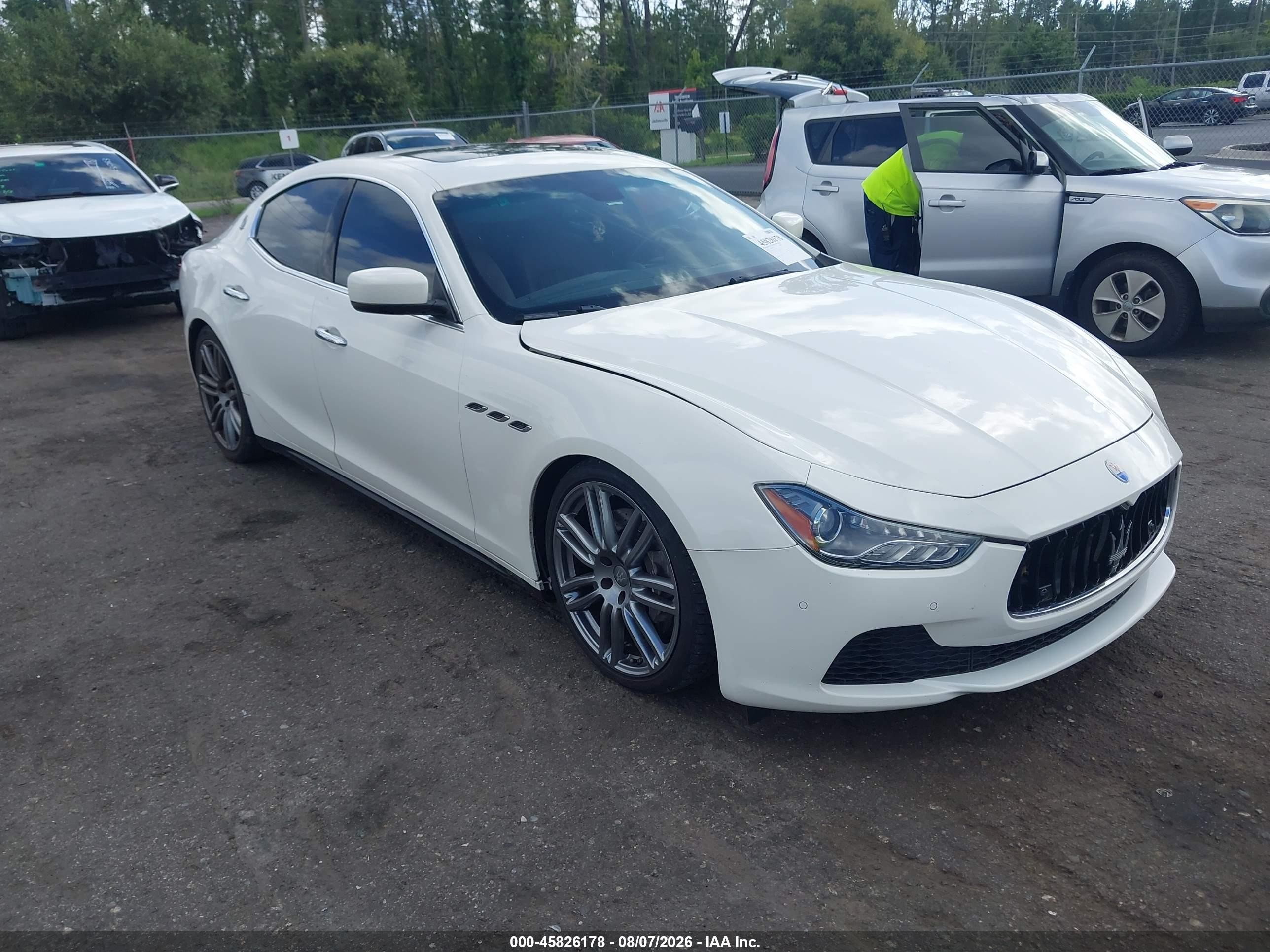2015 Maserati Ghibli   White vin: ZAM57XSA7F1153456