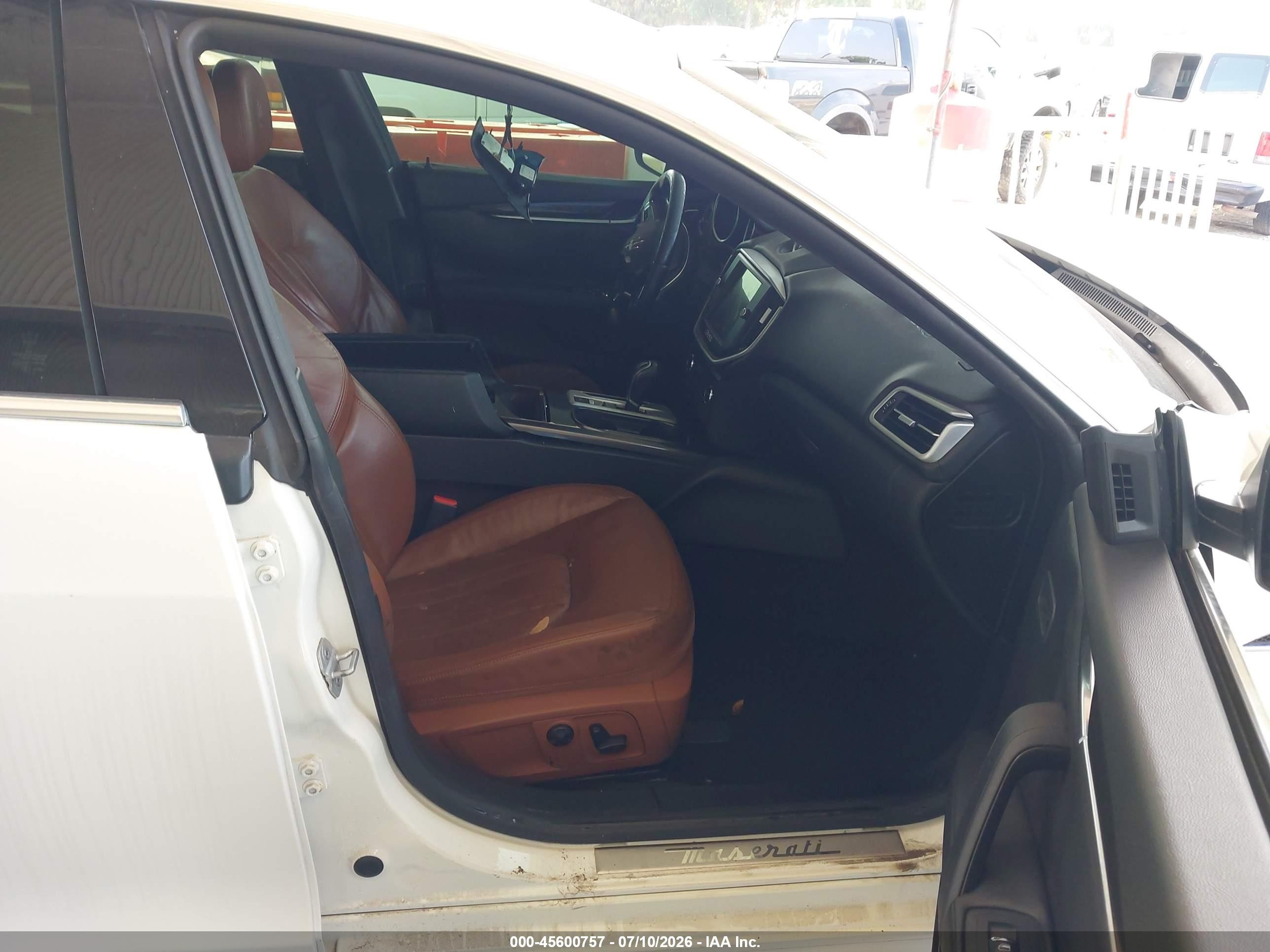 2015 Maserati Ghibli White vin: ZAM57XSA7F1162173