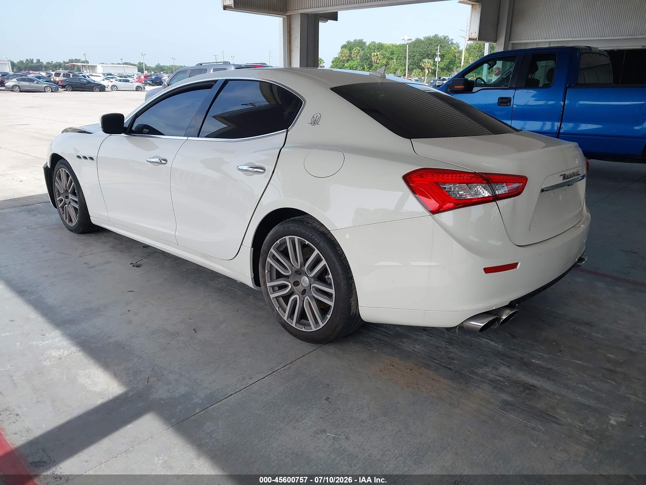 2015 Maserati Ghibli White vin: ZAM57XSA7F1162173