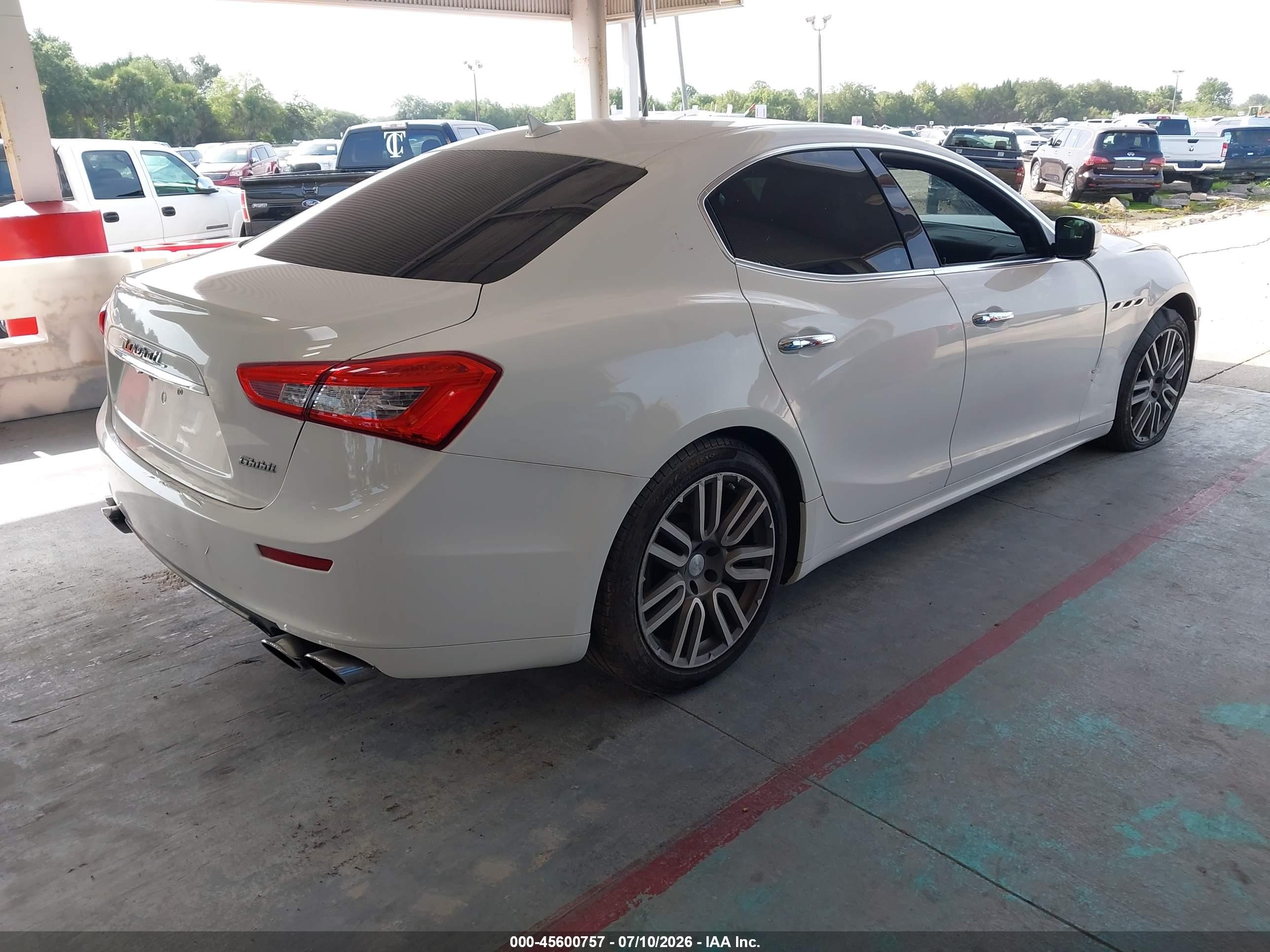 2015 Maserati Ghibli White vin: ZAM57XSA7F1162173