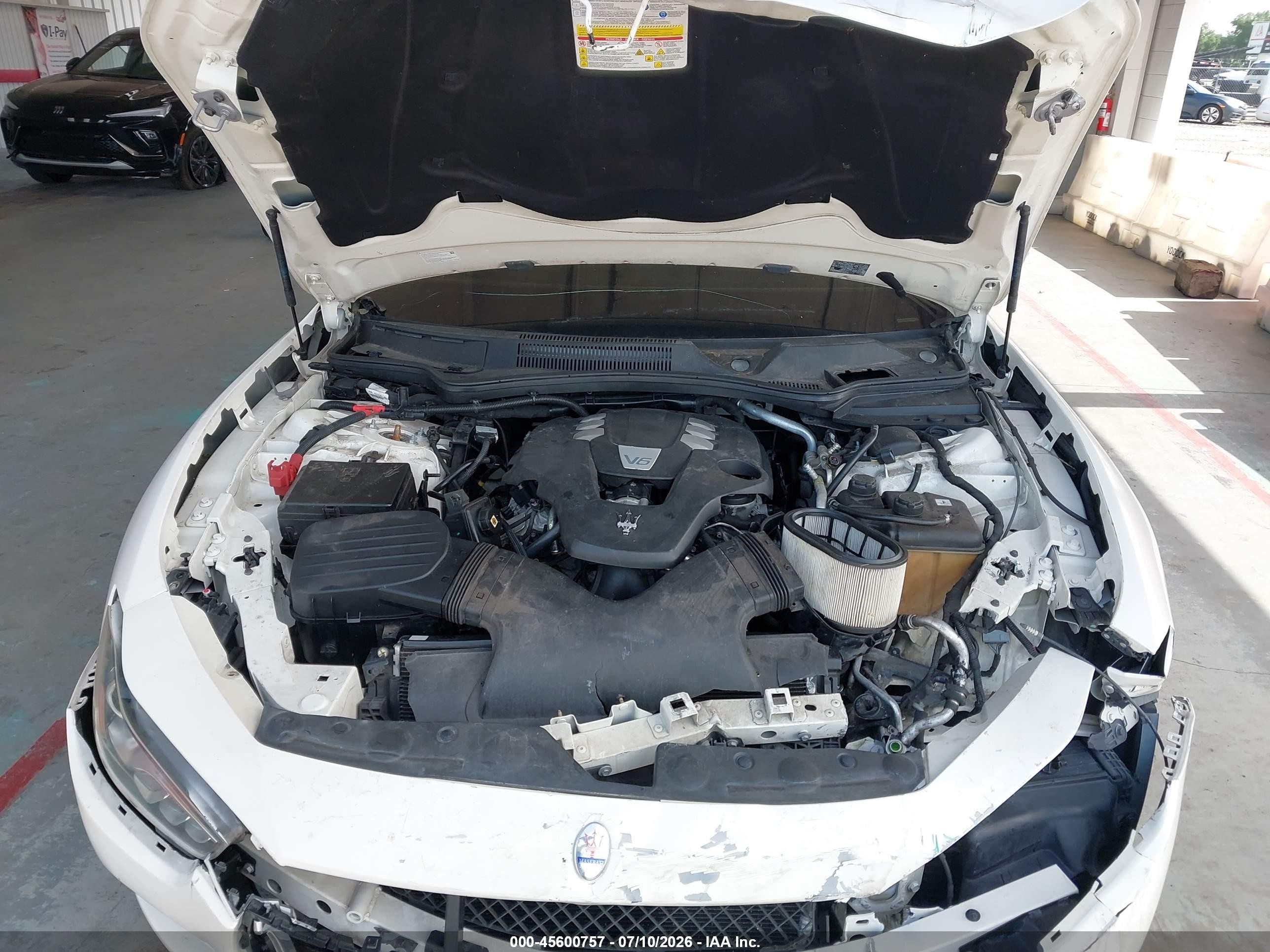2015 Maserati Ghibli White vin: ZAM57XSA7F1162173