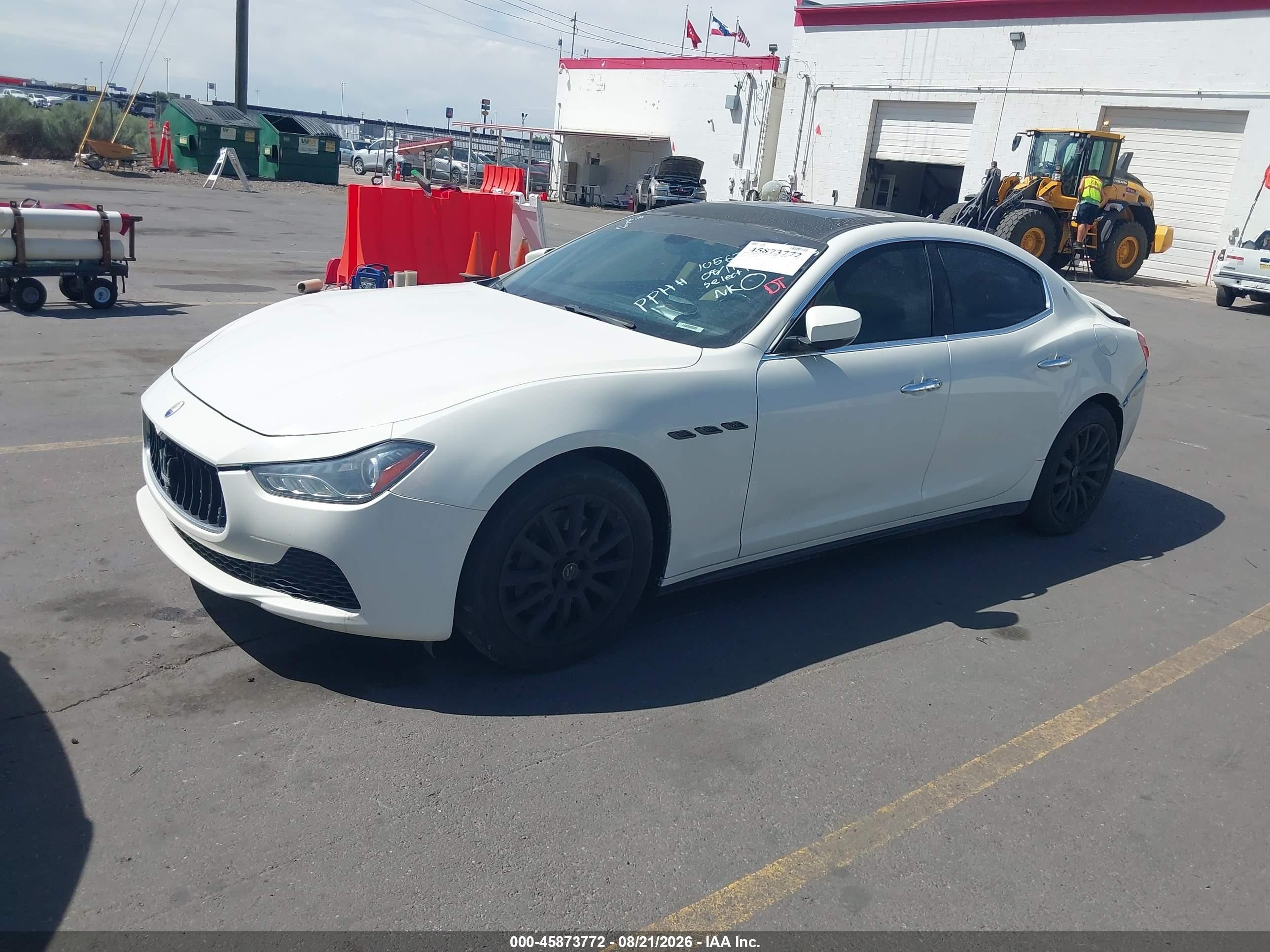 2014 Maserati Ghibli   White vin: ZAM57XSA8E1105625