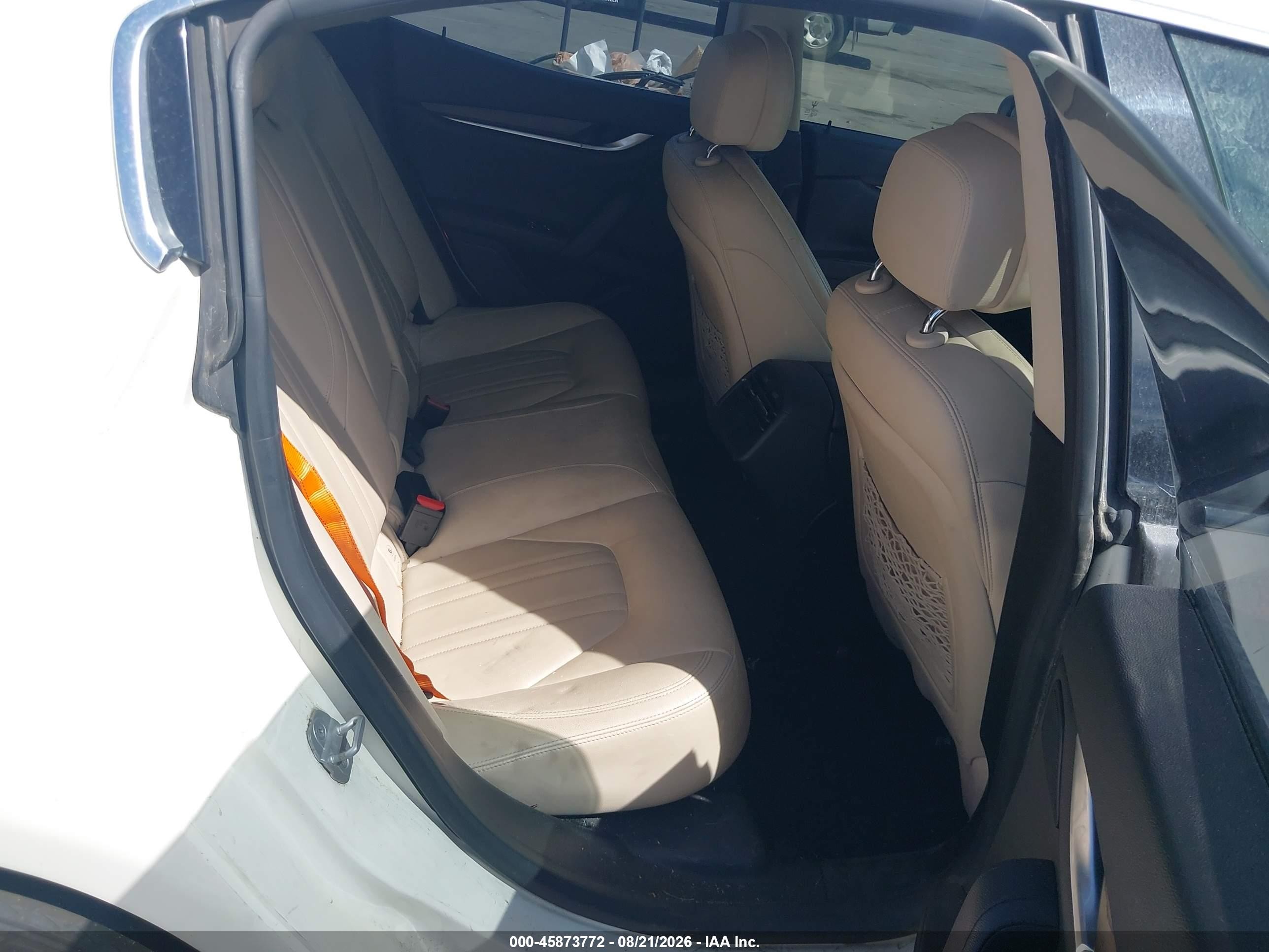 2014 Maserati Ghibli   White vin: ZAM57XSA8E1105625