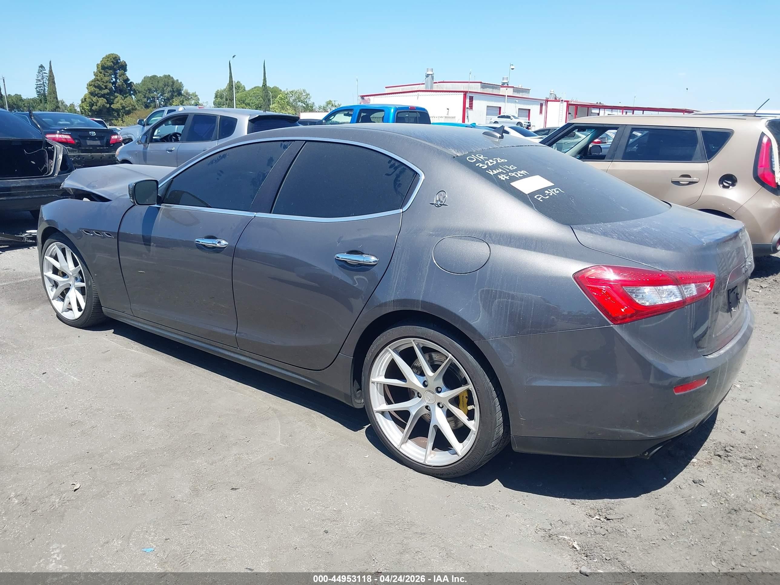 2015 Maserati Ghibli   Gray vin: ZAM57XSA8F1149299