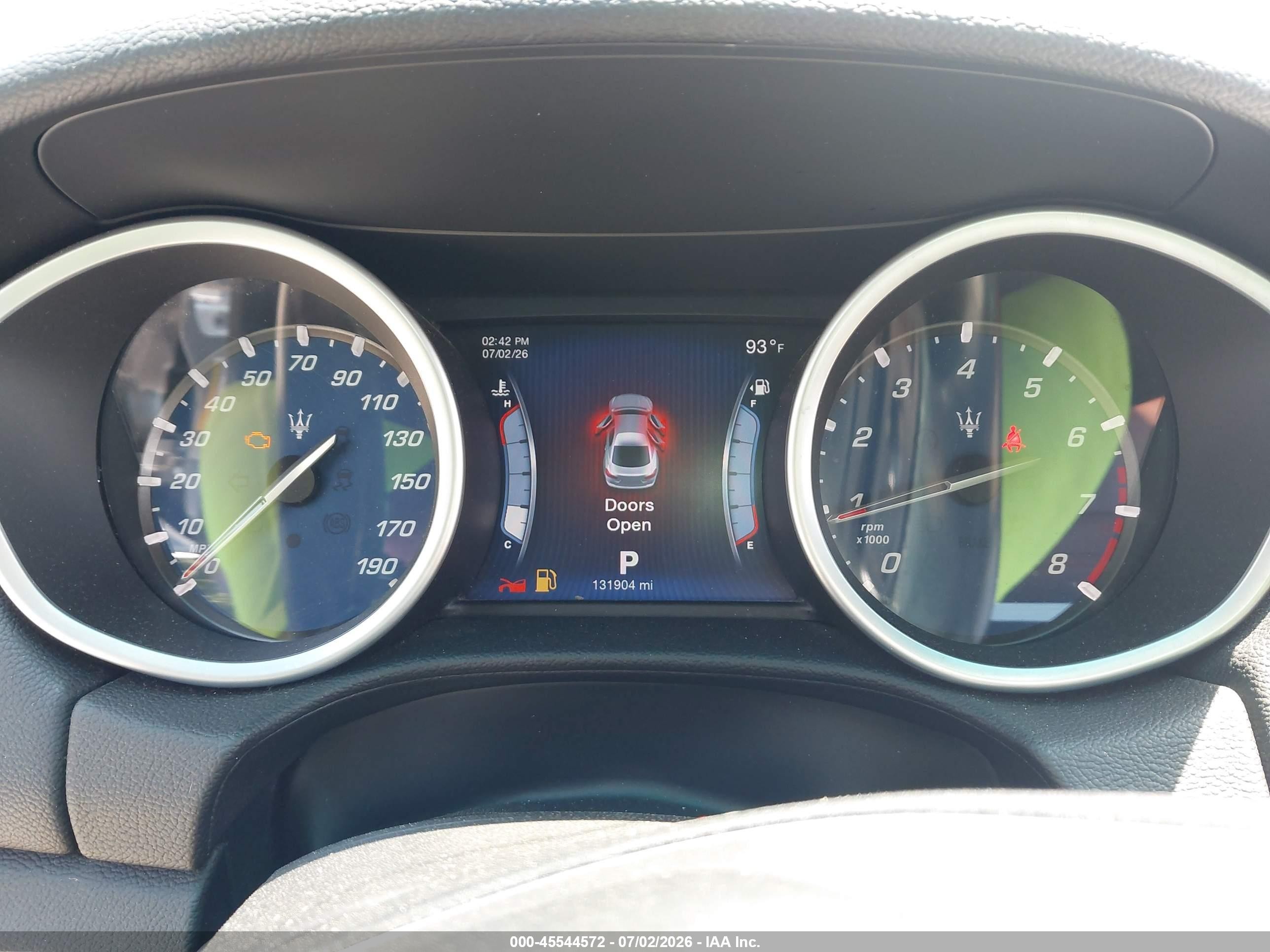 2015 Maserati Ghibli   Silver vin: ZAM57XSA8F1162196