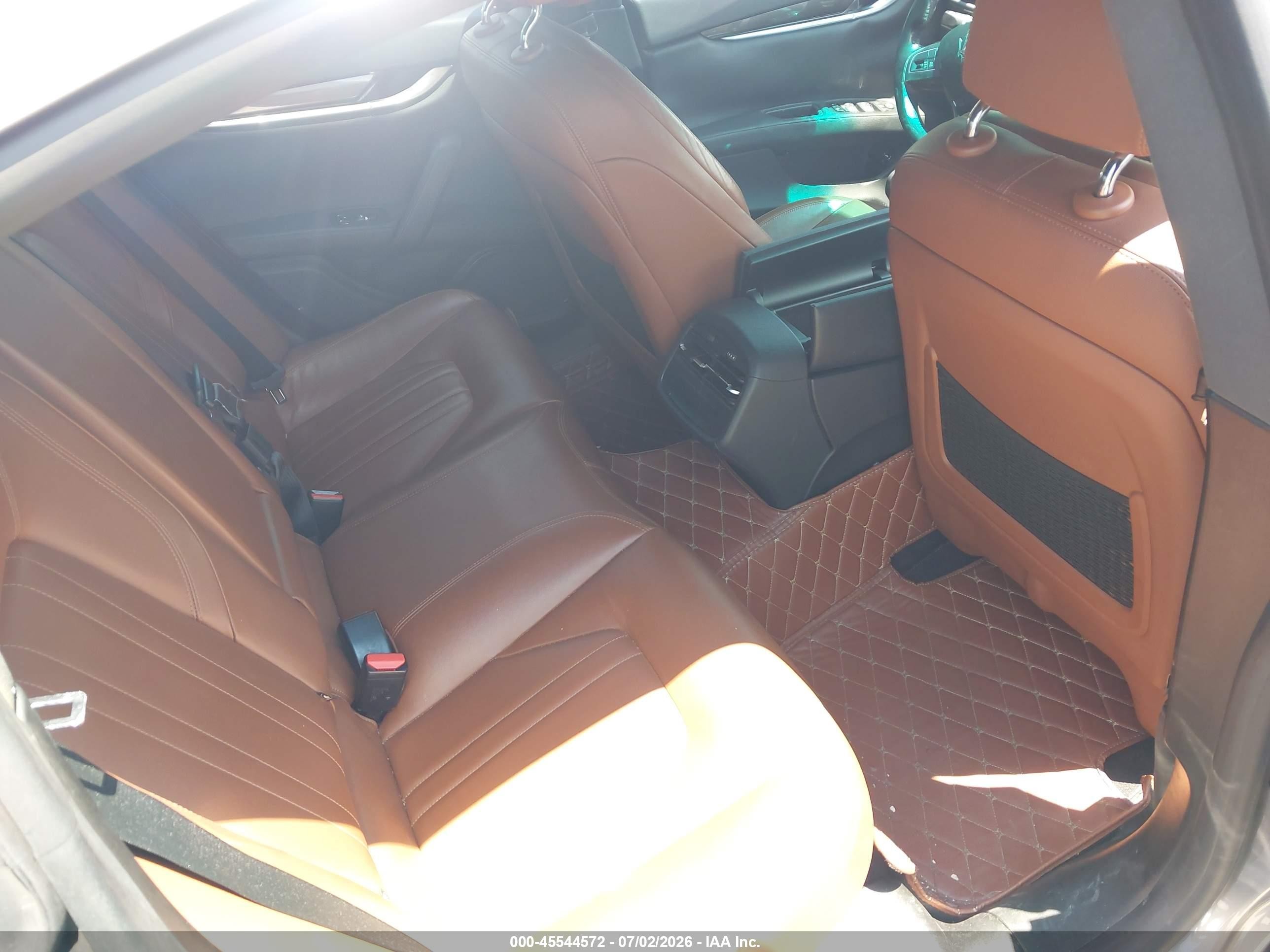2015 Maserati Ghibli   Silver vin: ZAM57XSA8F1162196