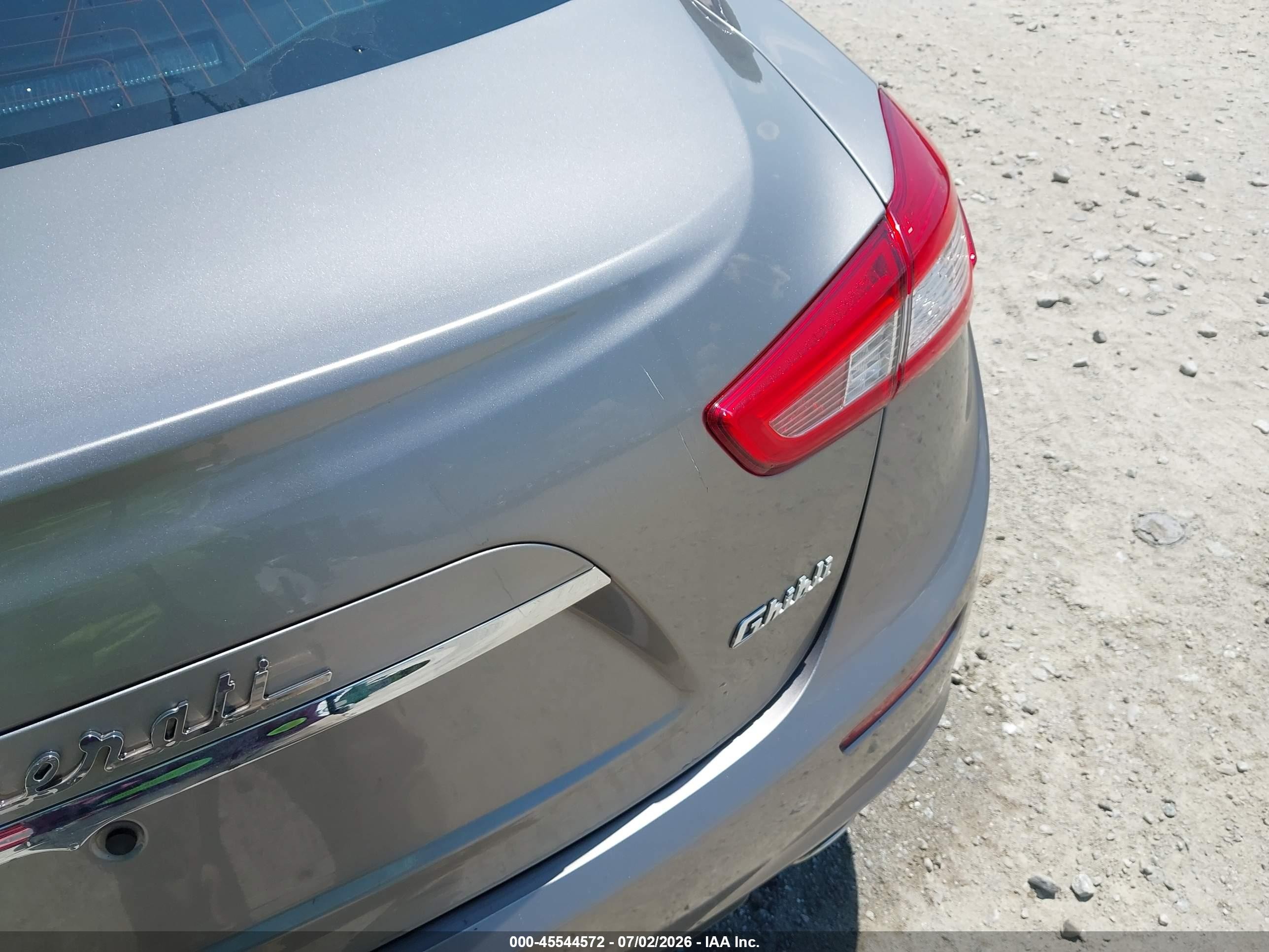 2015 Maserati Ghibli   Silver vin: ZAM57XSA8F1162196