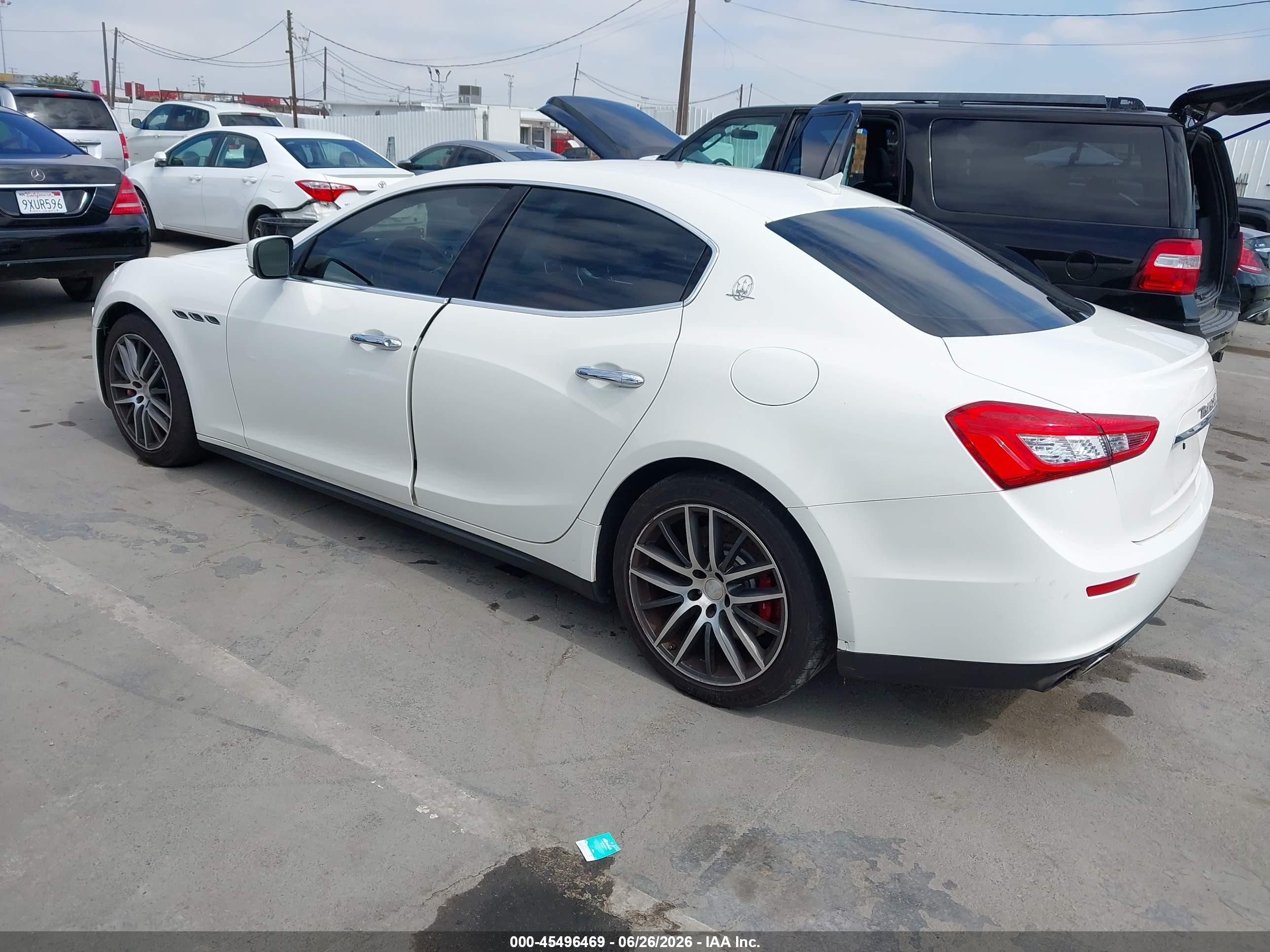 2015 Maserati Ghibli   White vin: ZAM57XSA9F1149313