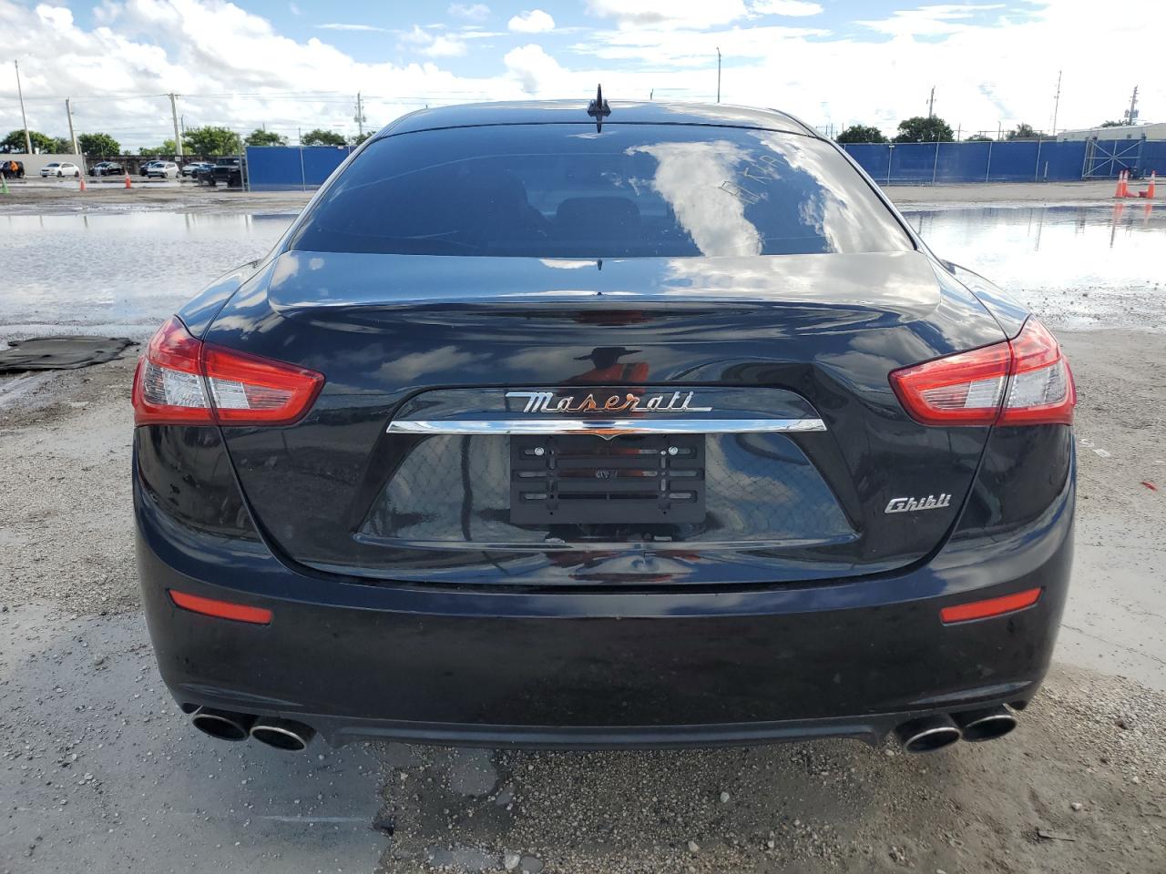 2014 Maserati Ghibli Black vin: ZAM57XSAXE1128131