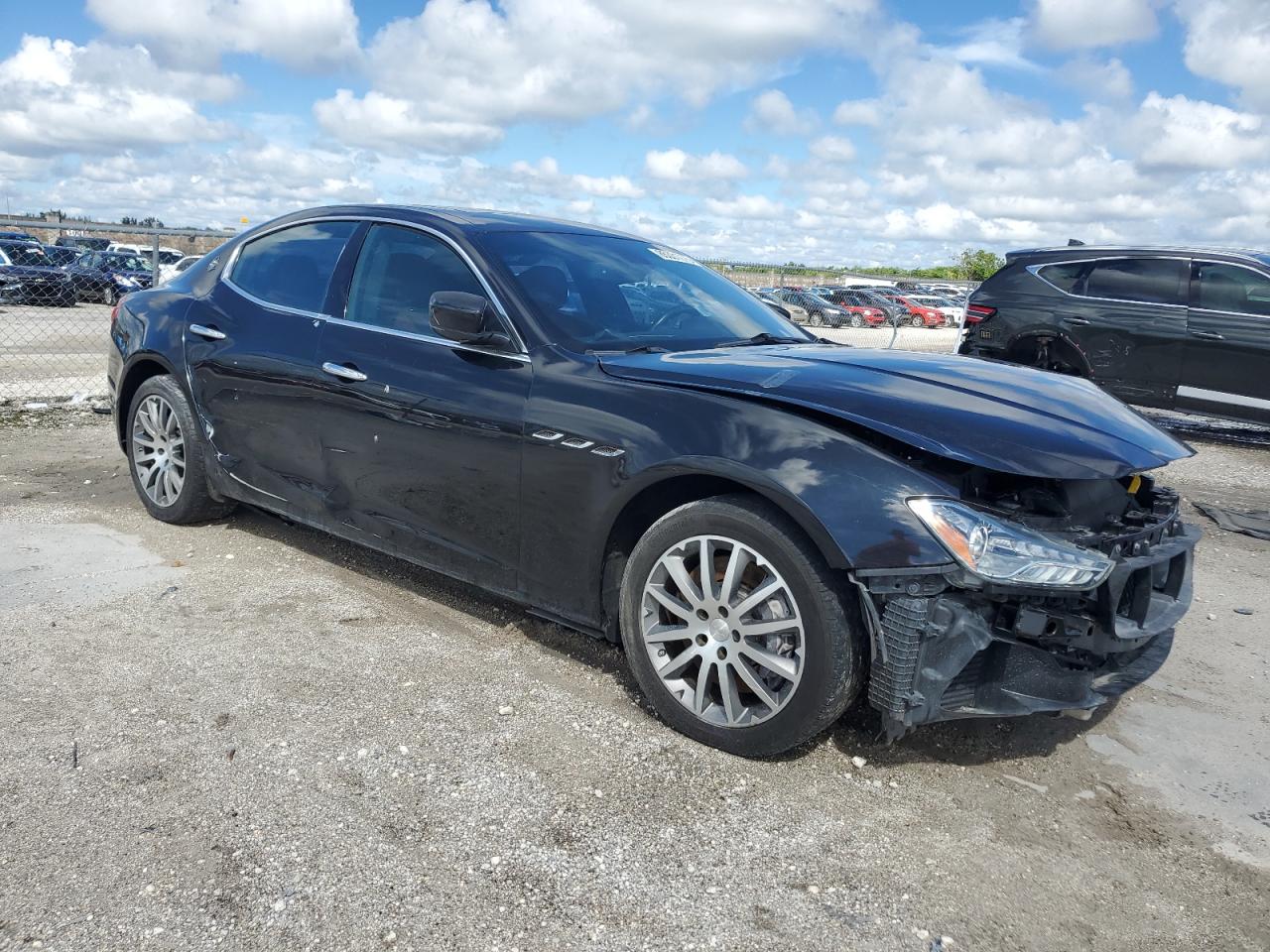 2014 Maserati Ghibli Black vin: ZAM57XSAXE1128131