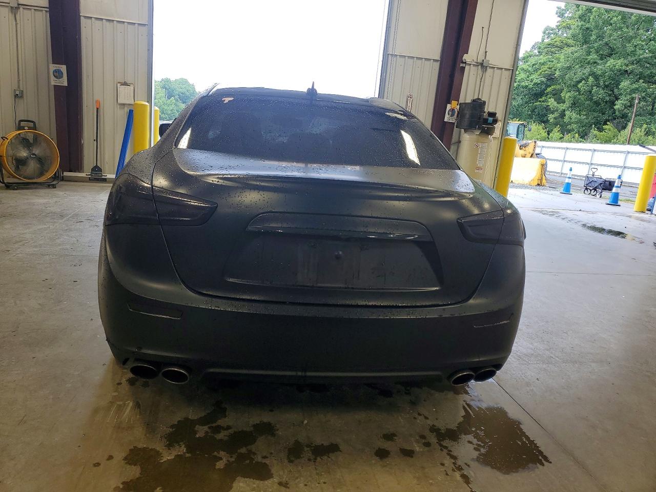 2016 Maserati Ghibli Black vin: ZAM57XSAXG1176263