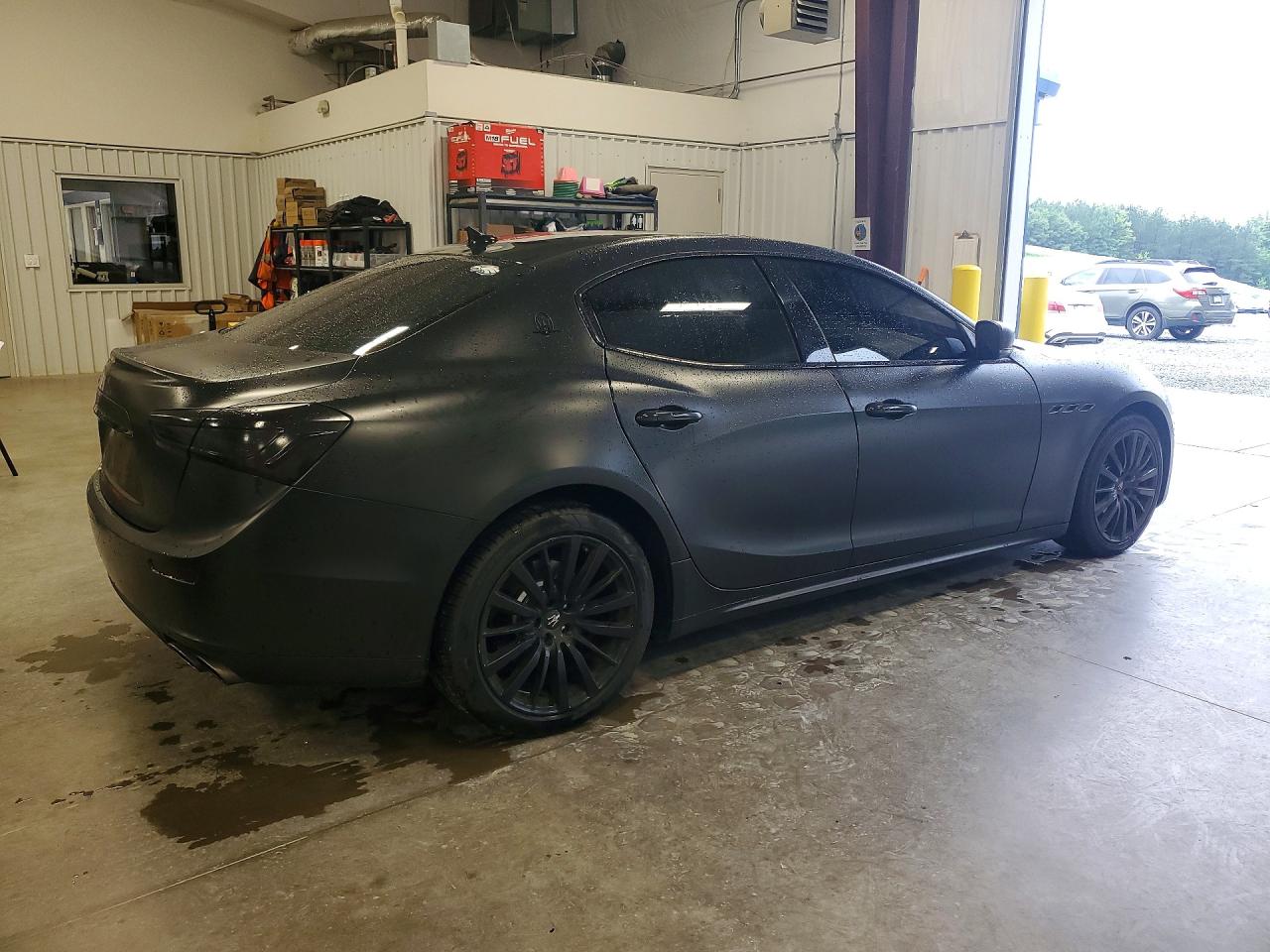 2016 Maserati Ghibli Black vin: ZAM57XSAXG1176263