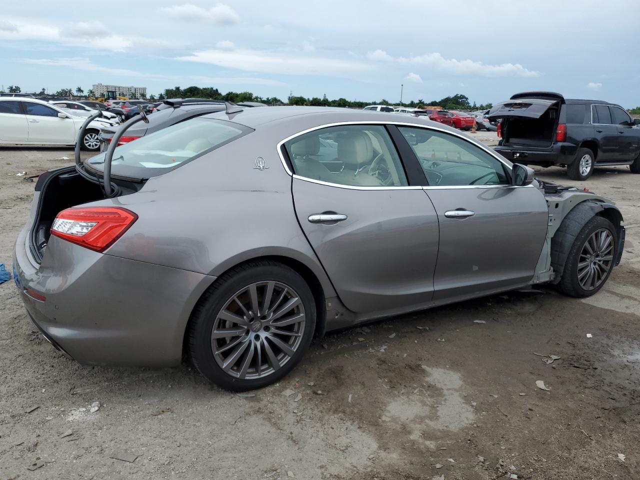 2018 Maserati Ghibli S Gray vin: ZAM57YTL2J1286205
