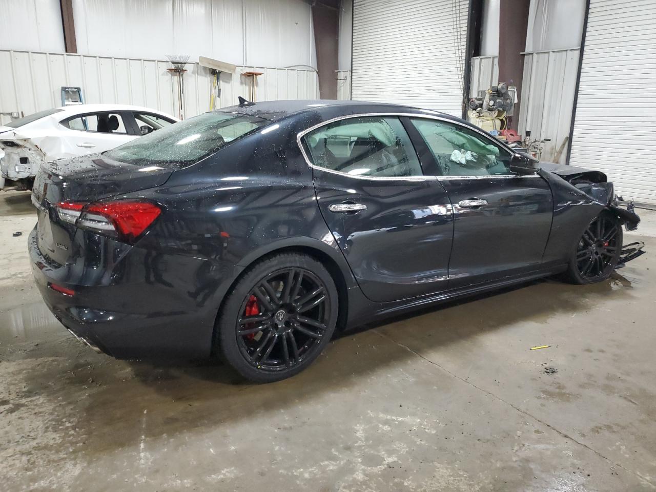 2024 Maserati Ghibli Modena Black vin: ZAM57YTM5RX451021