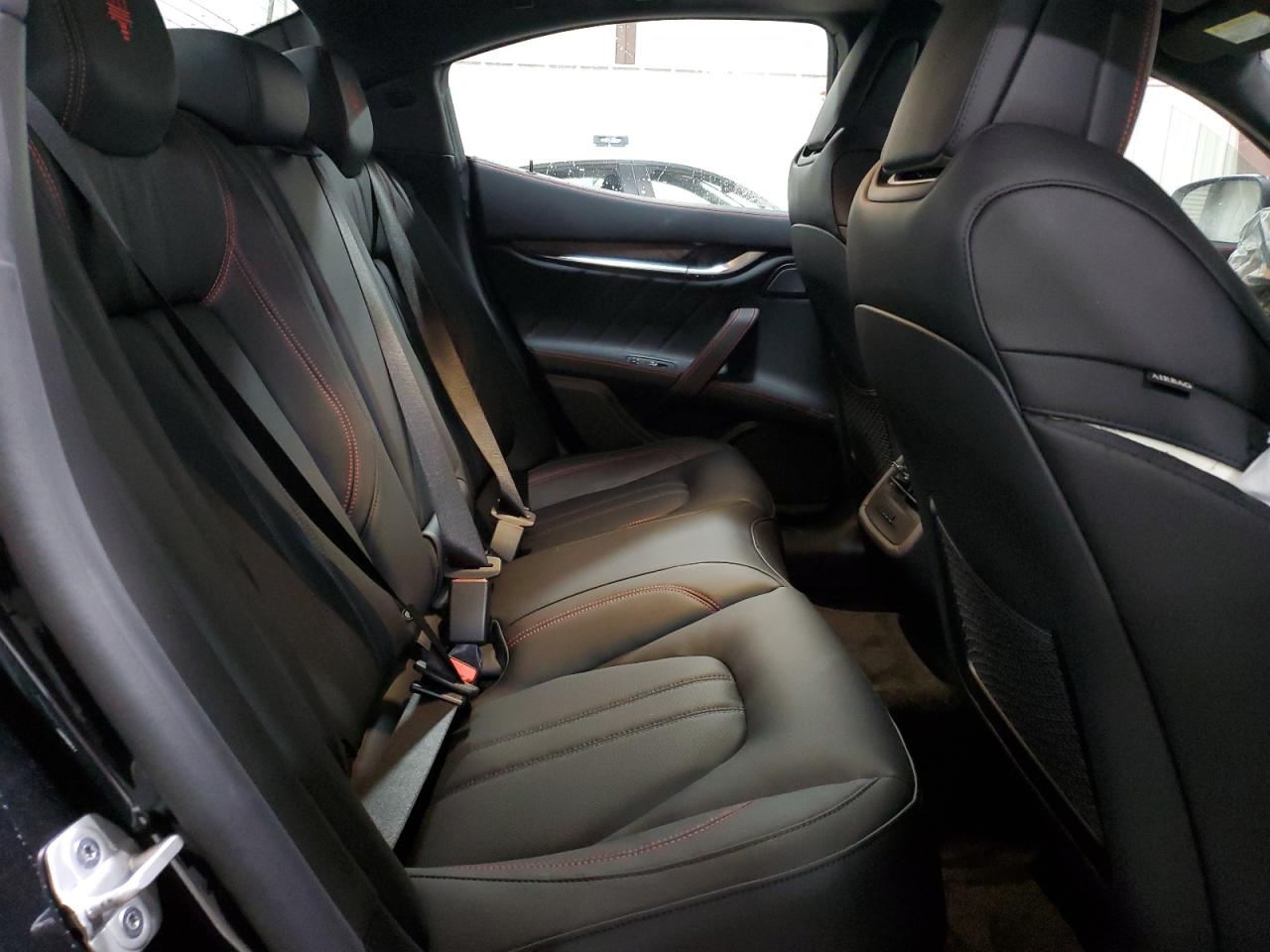 2024 Maserati Ghibli Modena Black vin: ZAM57YTM5RX451021