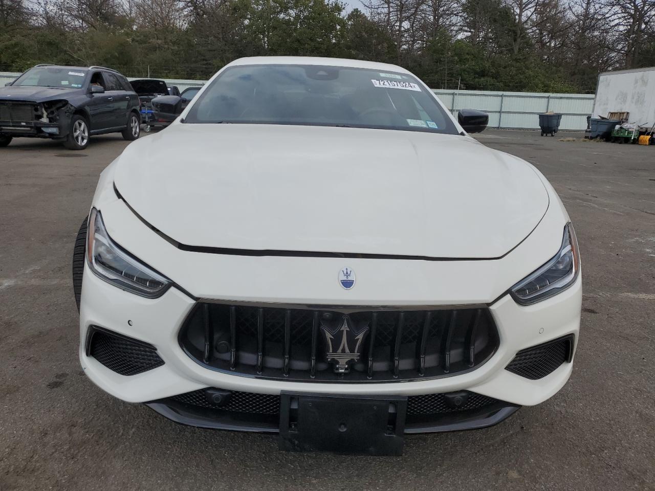 2024 Maserati Ghibli Modena White vin: ZAM57YTMXRX444758