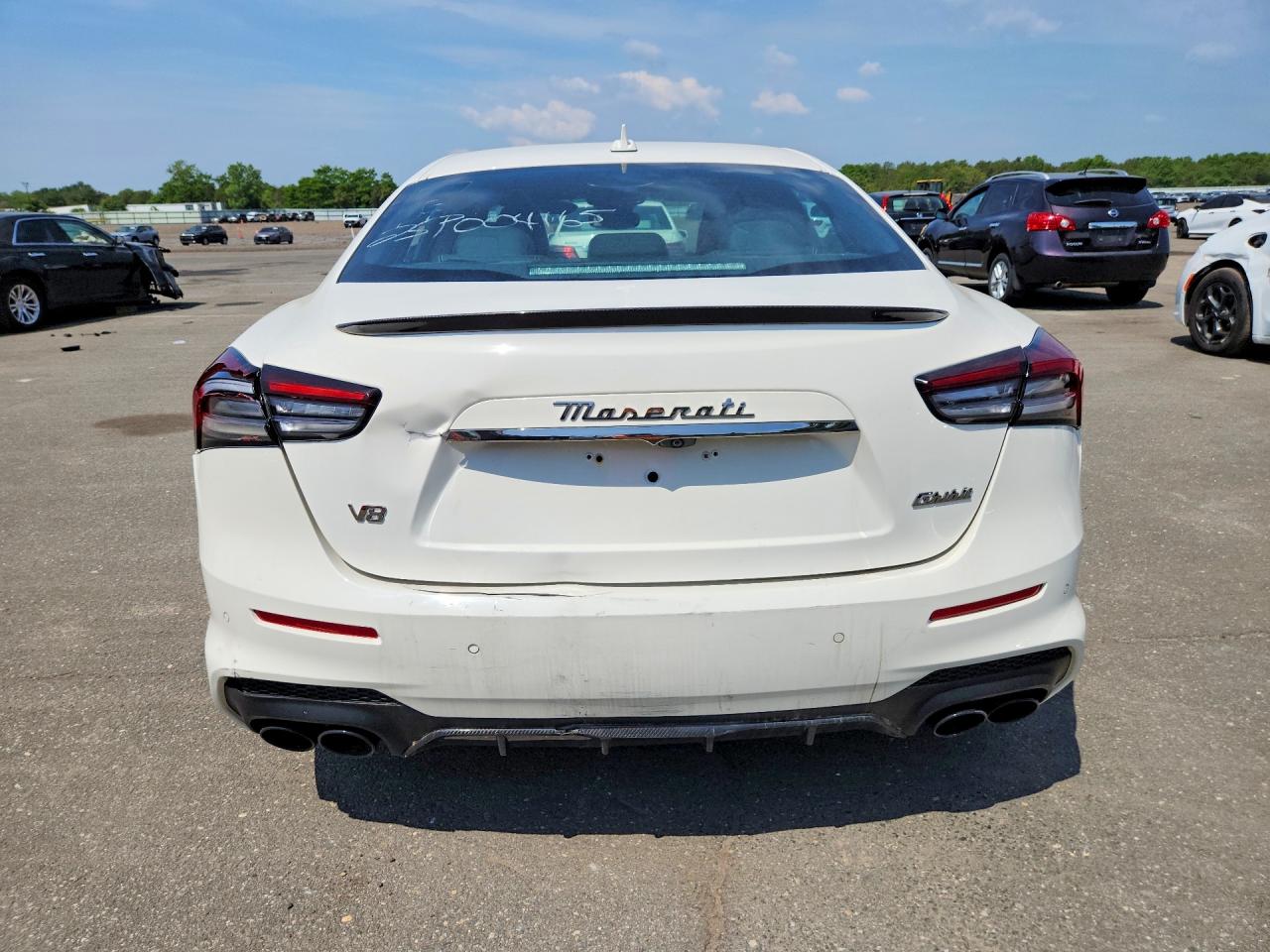 2023 Maserati Ghibli Trofeo White vin: ZAM57ZST8PX433592
