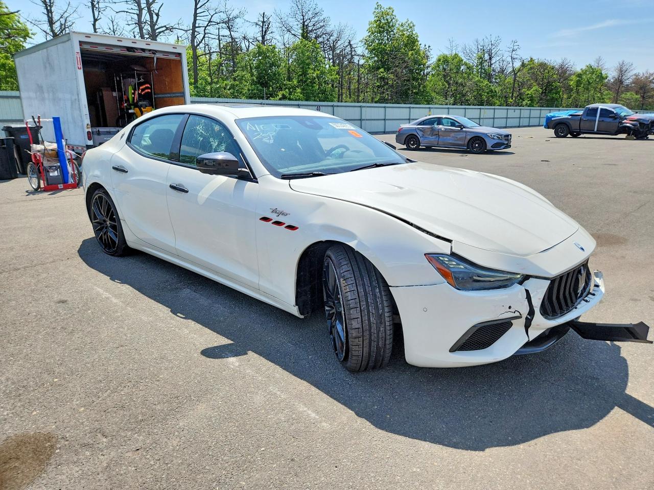 2023 Maserati Ghibli Trofeo White vin: ZAM57ZST8PX433592