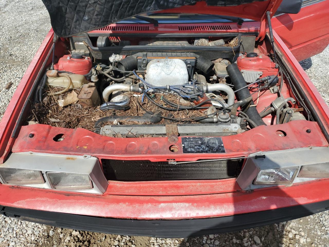 1984 Maserati Biturbo Red vin: ZAMAL1102EB310318
