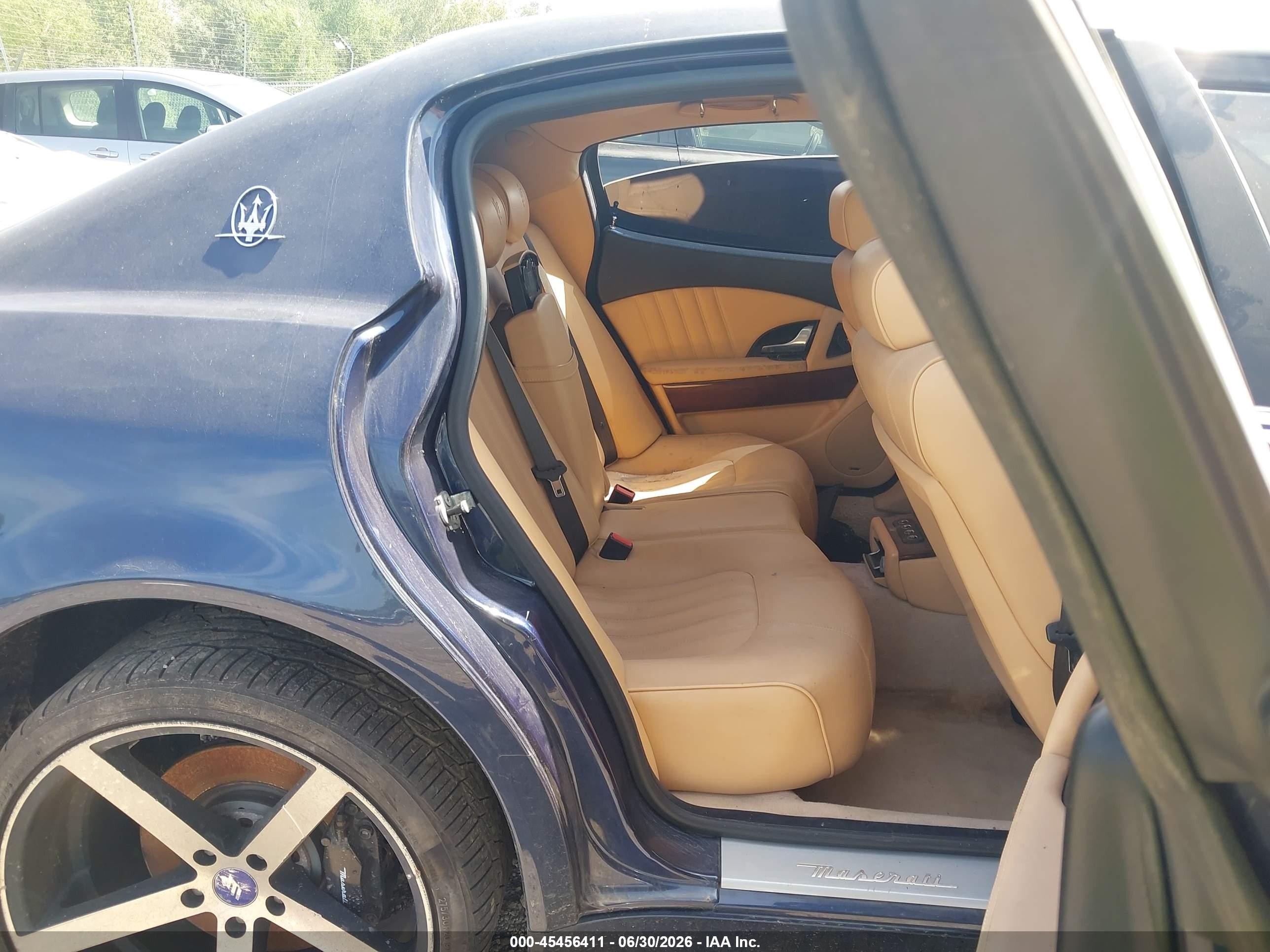 2007 Maserati Quattroporte Base Duoselect/executive Duoselect/sport Gt Duoselect Blue vin: ZAMCE39A370027114