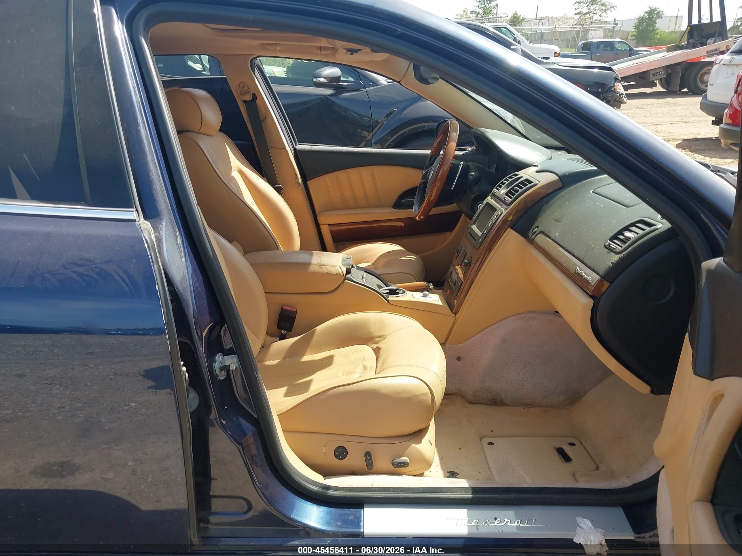 2007 Maserati Quattroporte Base Duoselect/executive Duoselect/sport Gt Duoselect Blue vin: ZAMCE39A370027114