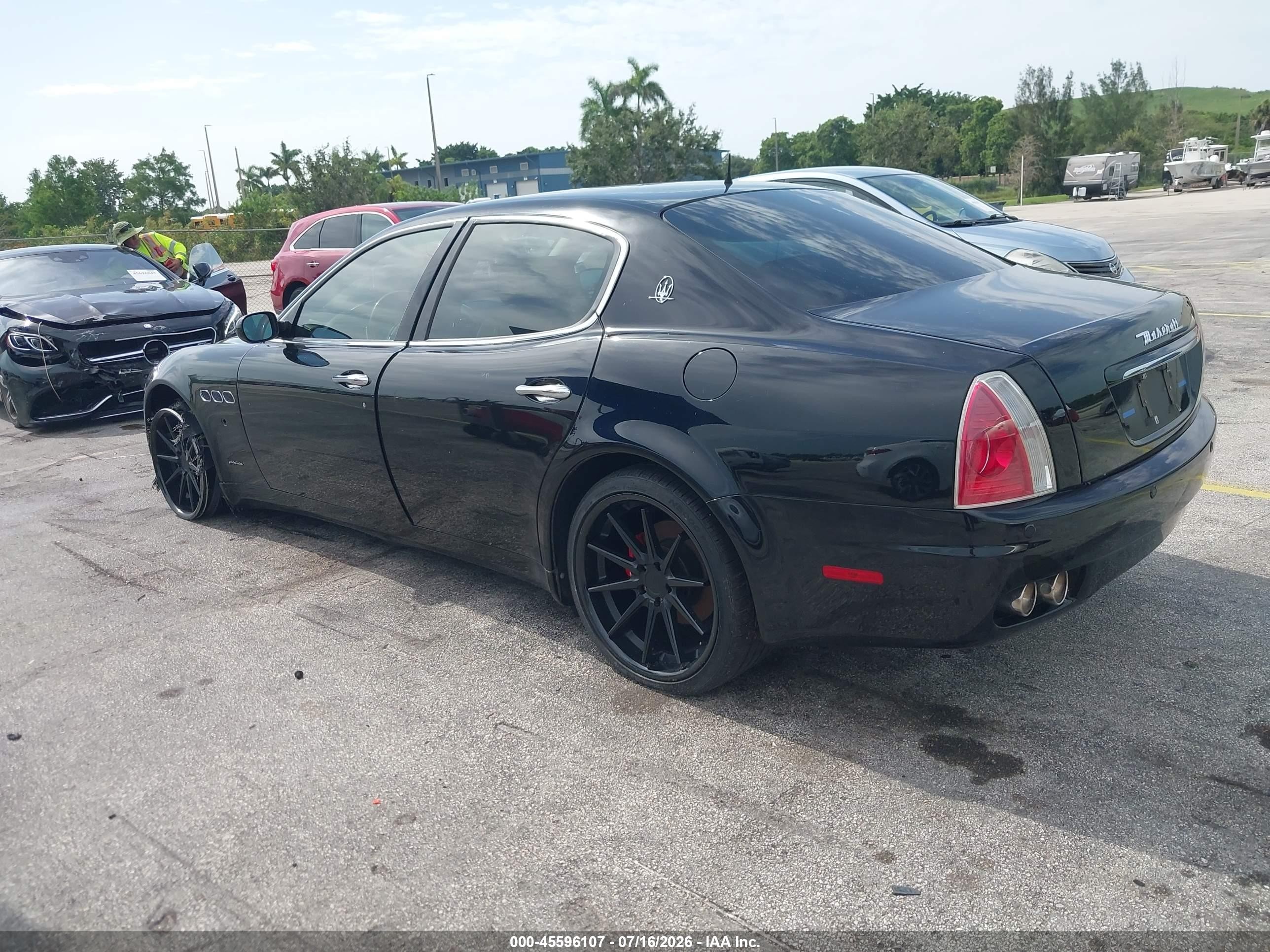 2006 Maserati Quattroporte Executive Gt/sport Gt Black vin: ZAMCE39A660020642
