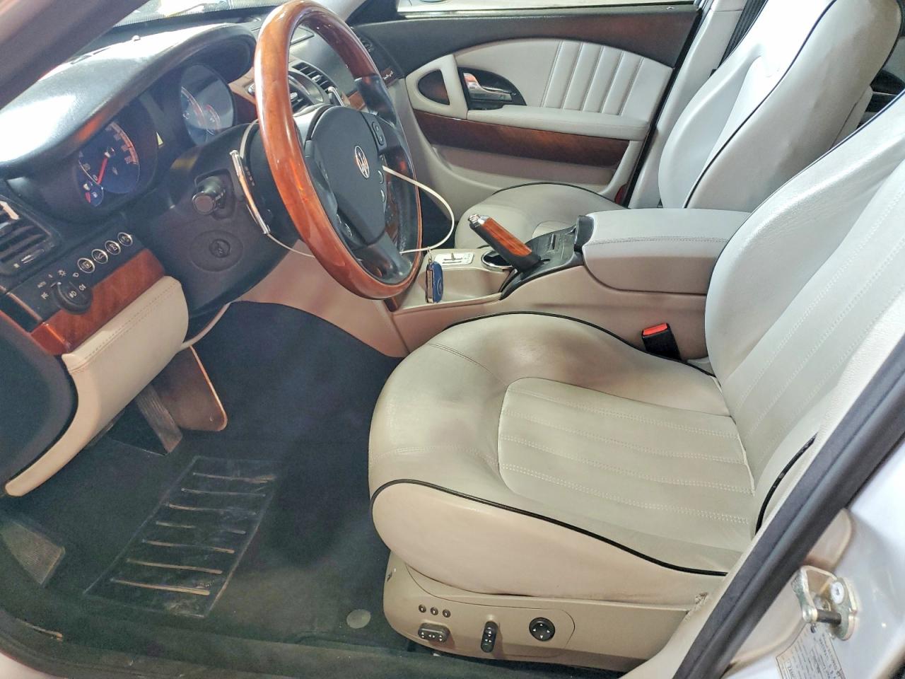 2006 Maserati Quattroporte M139 Silver vin: ZAMCE39AX60023284