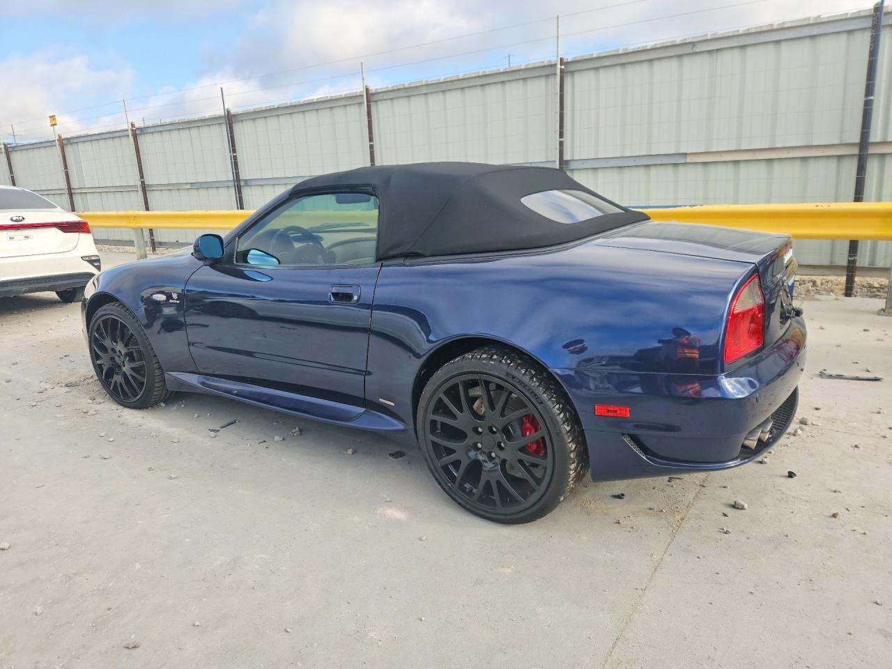 2006 Maserati Gransport Spyder Blue vin: ZAMEB18A960025454
