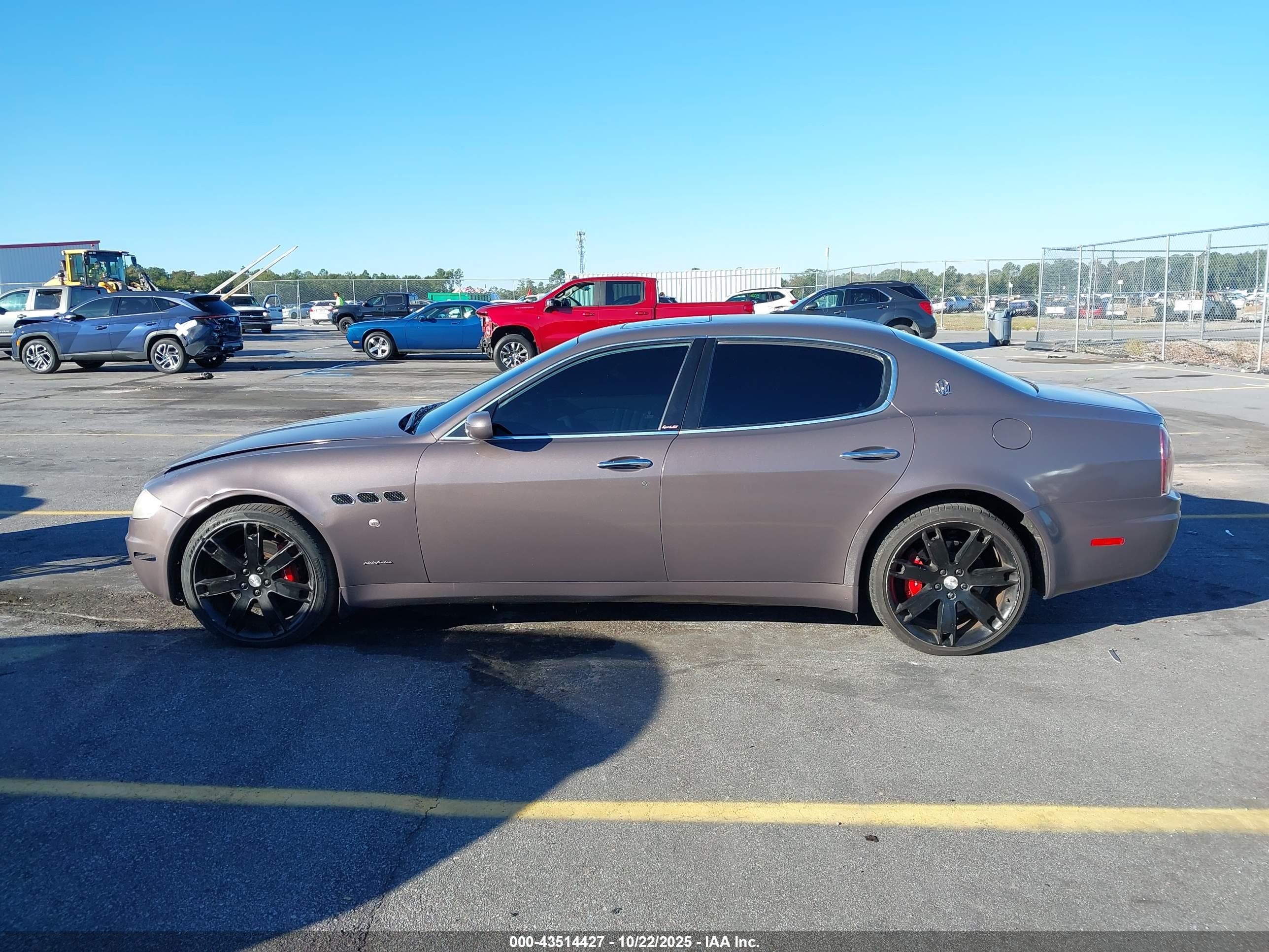 2007 Maserati Quattroporte Base Automatic/executive Gt Automatic/sport Gt Automatic Серый vin: ZAMFE39A370031662