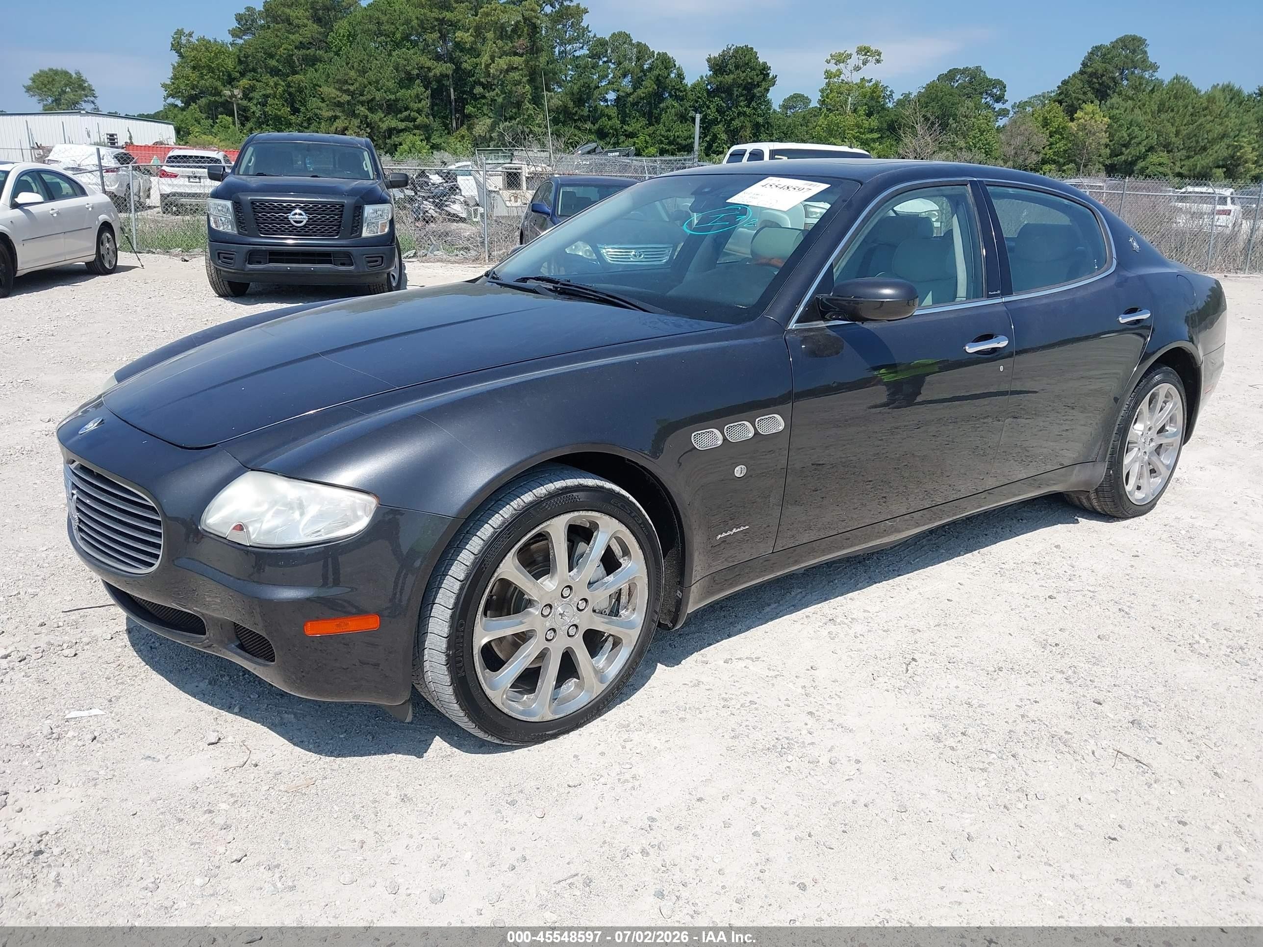 2008 Maserati Quattroporte   Brown vin: ZAMFE39A380036832