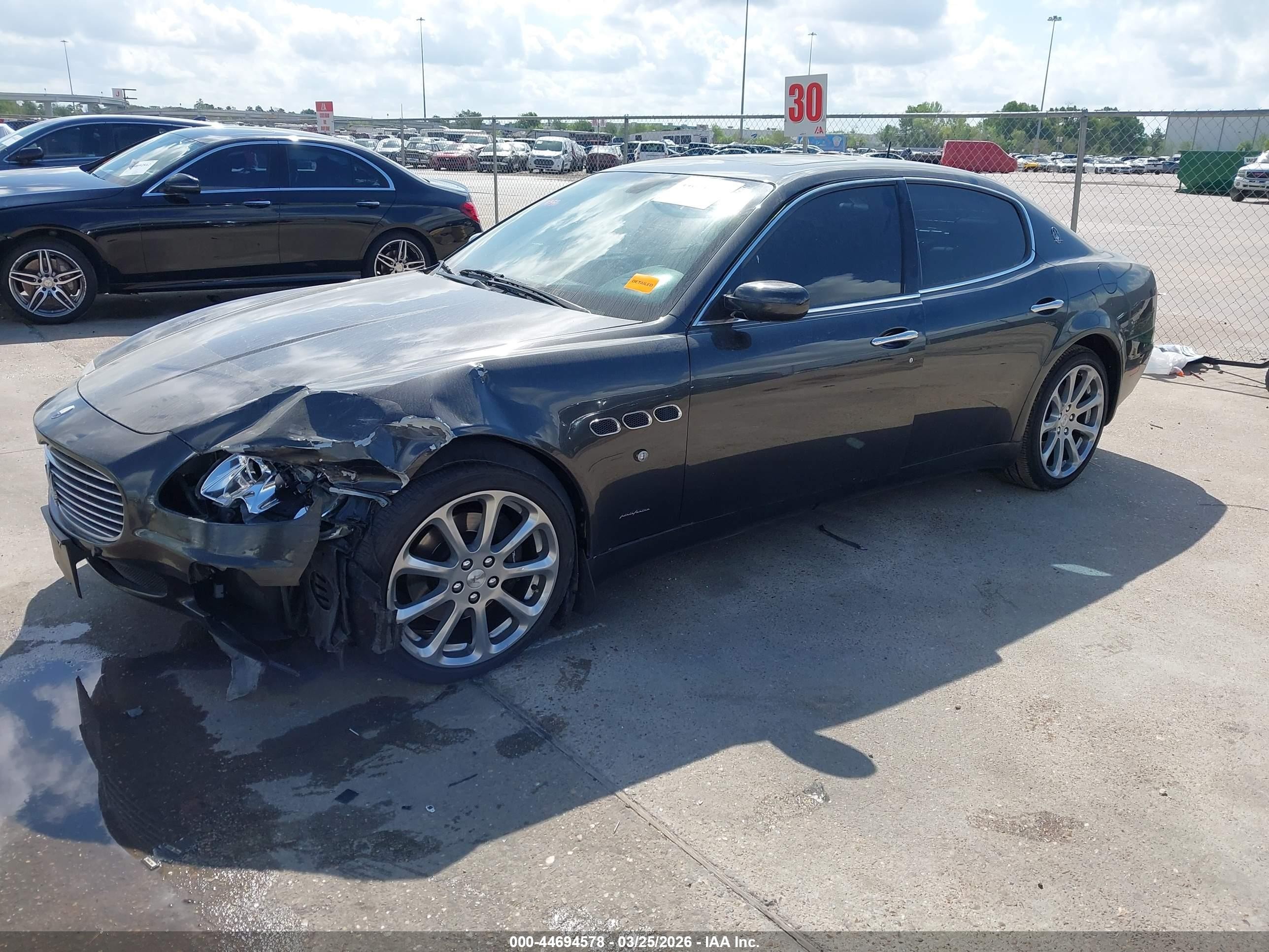 2007 Maserati Quattroporte Base Automatic/executive Gt Automatic/sport Gt Automatic Gray vin: ZAMFE39A470028379