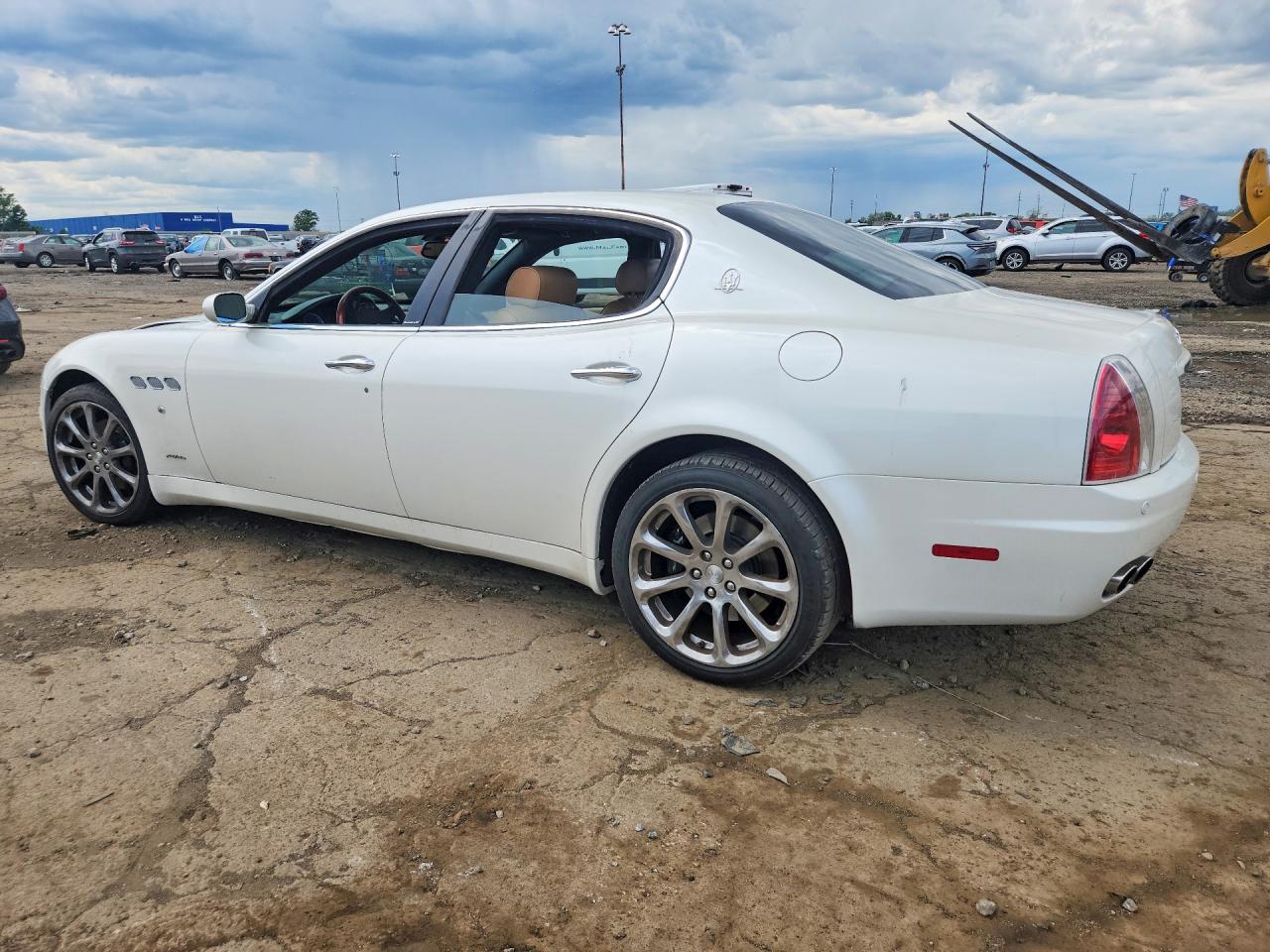 2007 Maserati Quattroporte M139 White vin: ZAMFE39A670030277