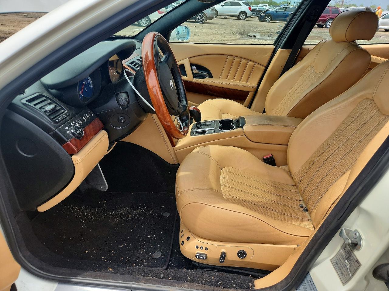 2007 Maserati Quattroporte M139 White vin: ZAMFE39A670030277