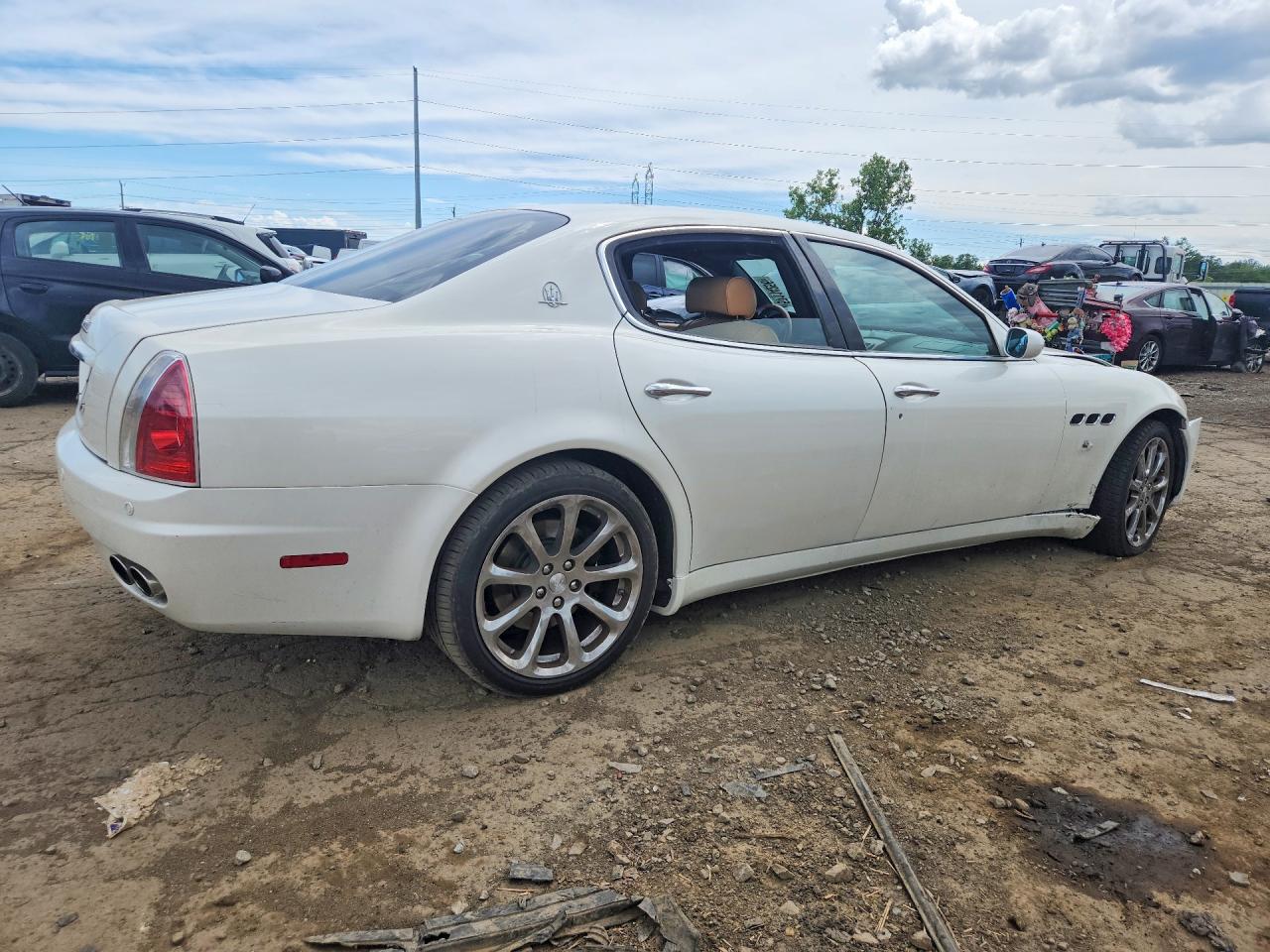 2007 Maserati Quattroporte M139 White vin: ZAMFE39A670030277
