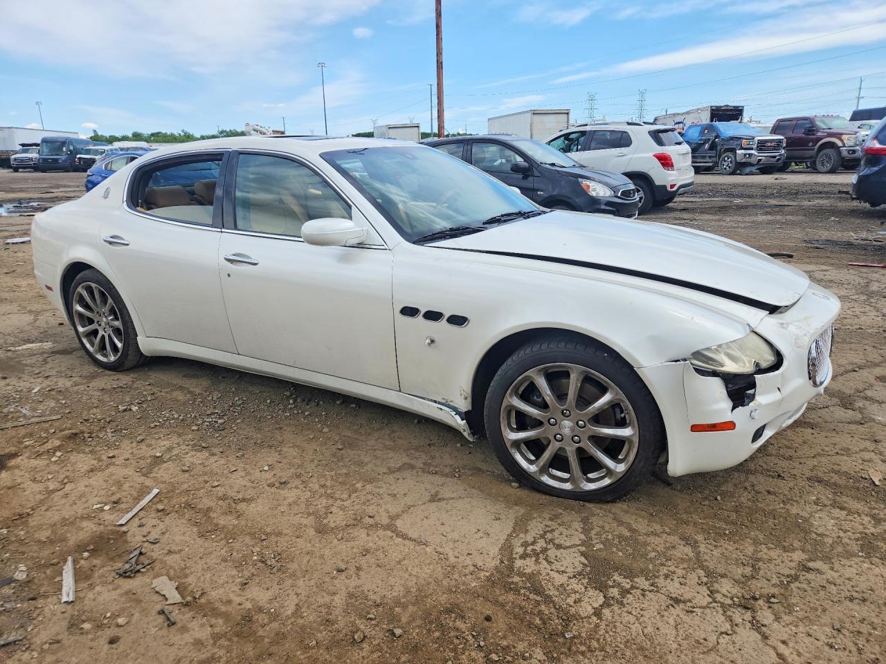 2007 Maserati Quattroporte M139 White vin: ZAMFE39A670030277