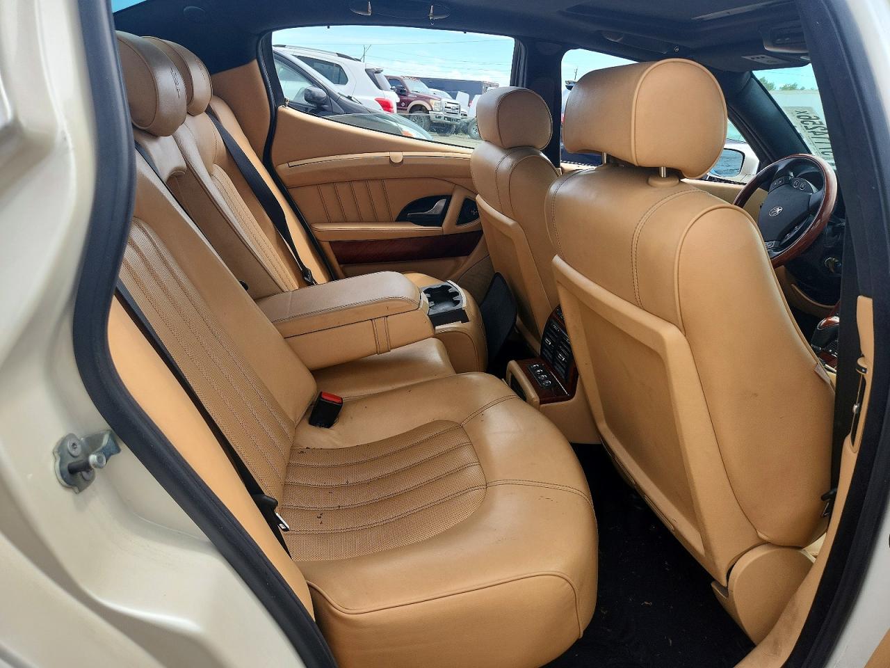 2007 Maserati Quattroporte M139 White vin: ZAMFE39A670030277
