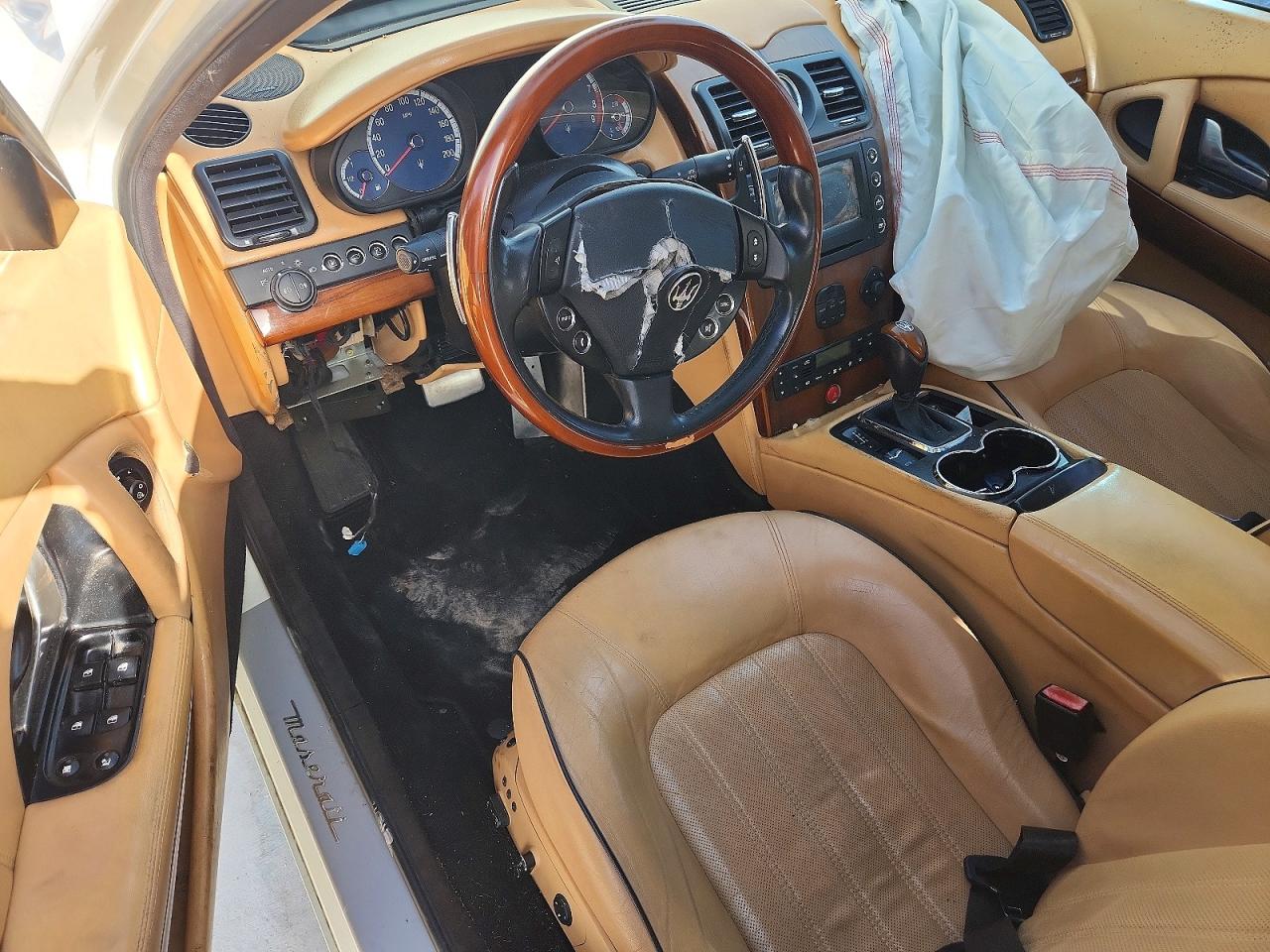 2007 Maserati Quattroporte M139 White vin: ZAMFE39A770030479