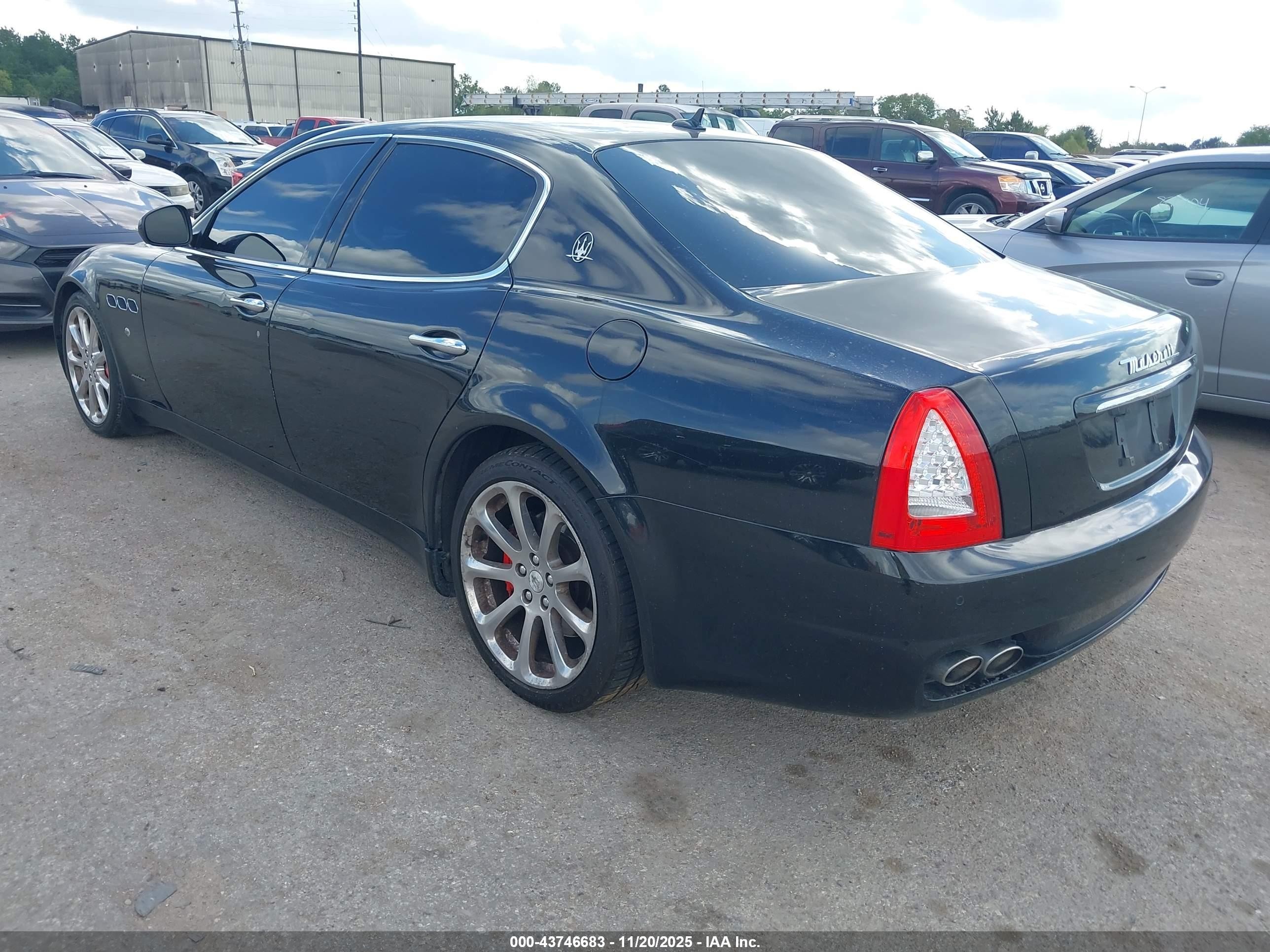 2009 Maserati Quattroporte   Черный vin: ZAMFK39A290044656
