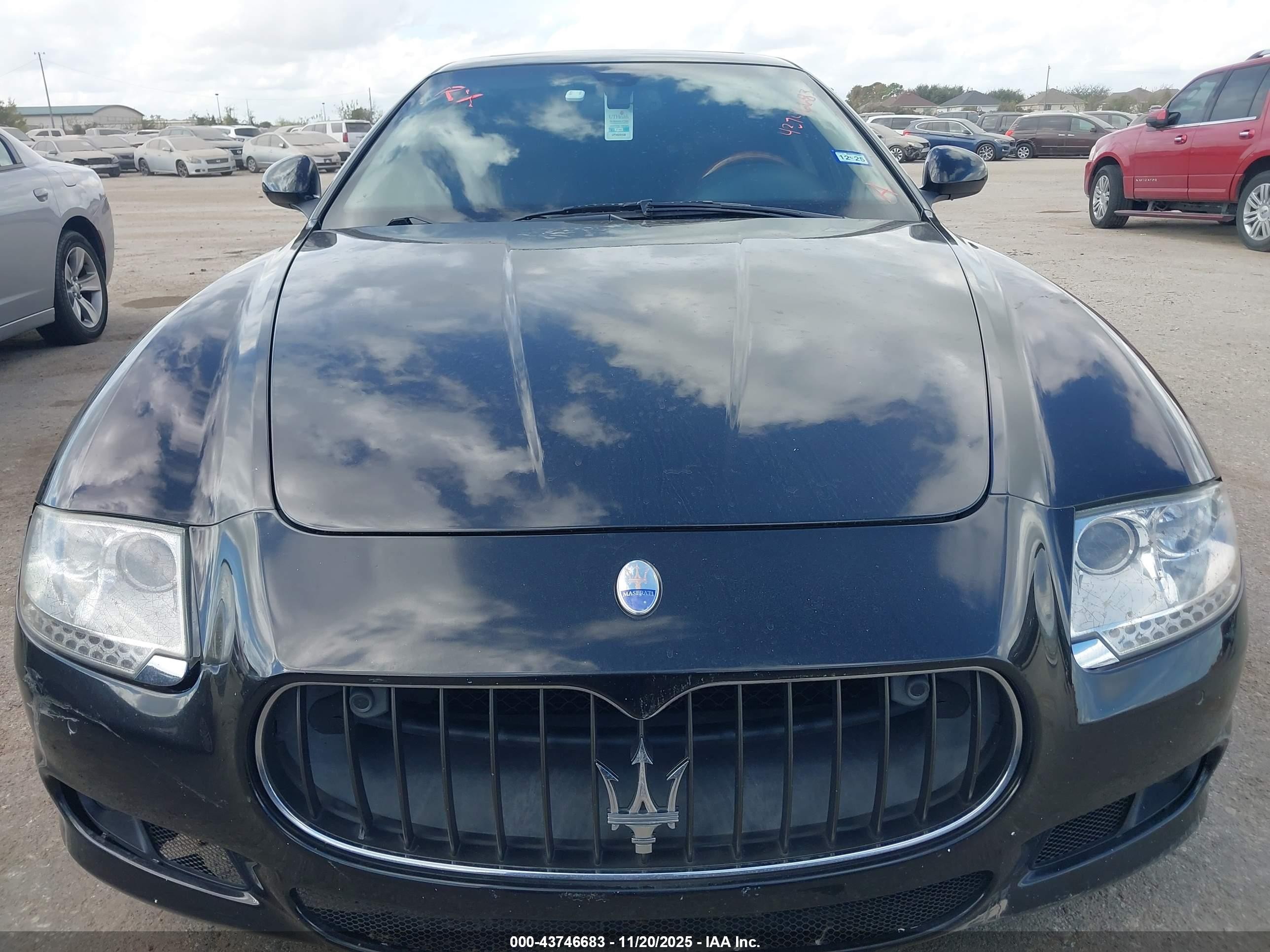 2009 Maserati Quattroporte   Черный vin: ZAMFK39A290044656