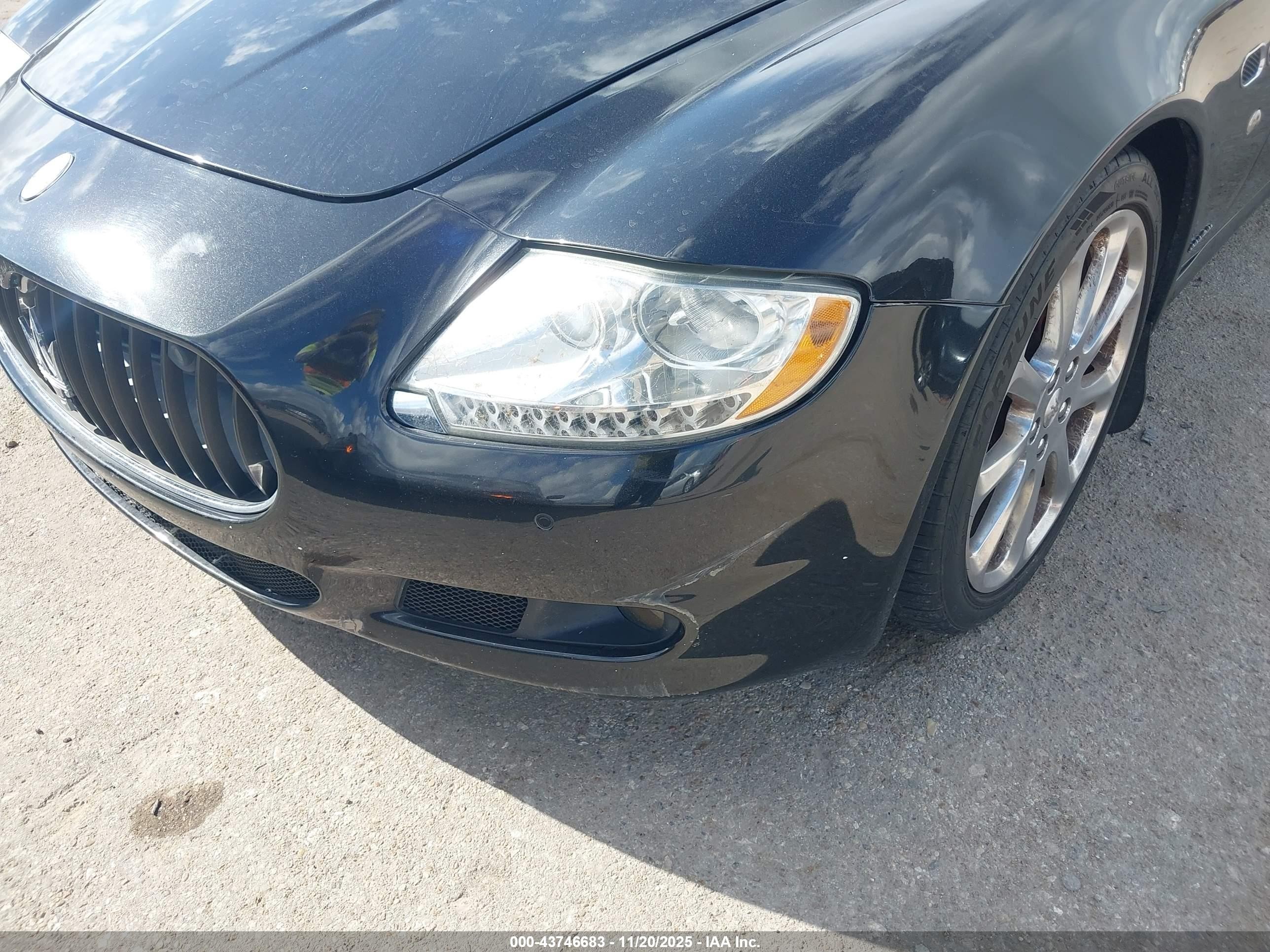2009 Maserati Quattroporte   Черный vin: ZAMFK39A290044656