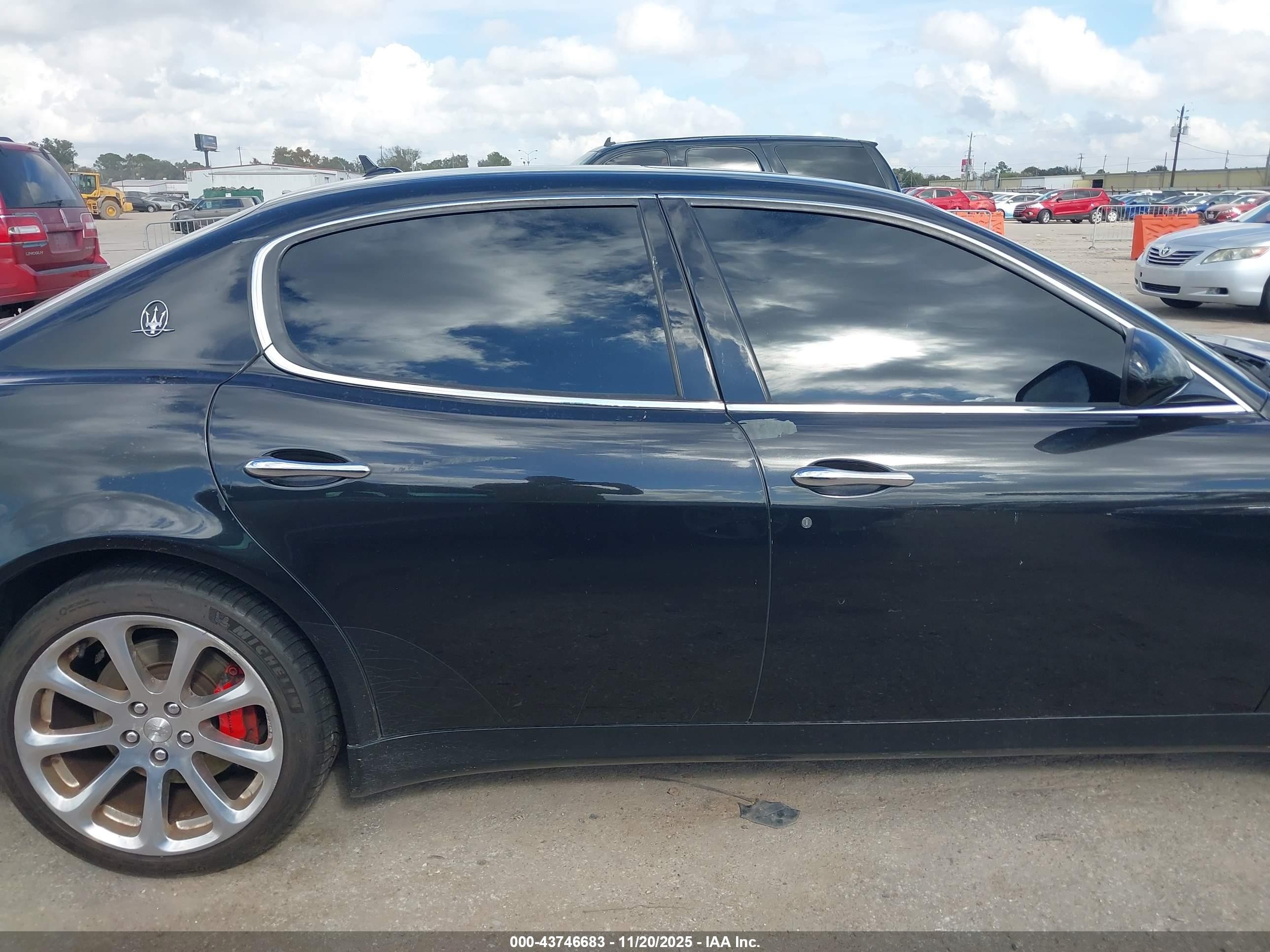 2009 Maserati Quattroporte   Черный vin: ZAMFK39A290044656