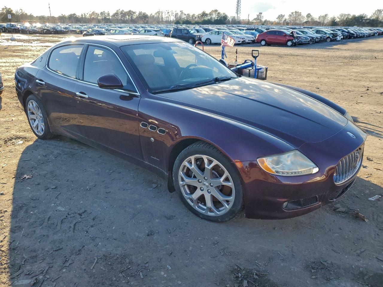 2009 Maserati Quattroporte S Burgundy vin: ZAMJK39A090045203