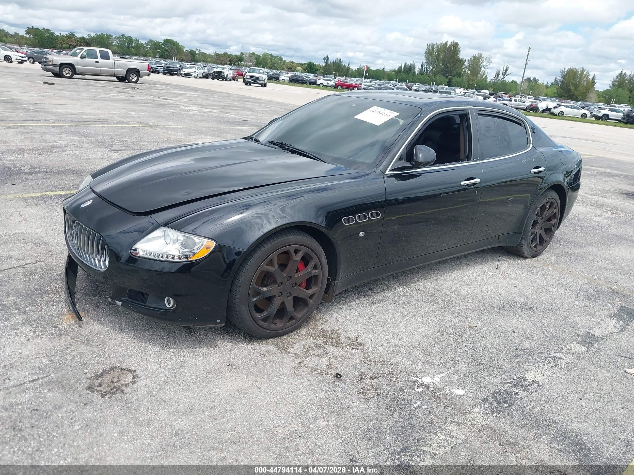 2009 Maserati Quattroporte S Black vin: ZAMJK39A190045727