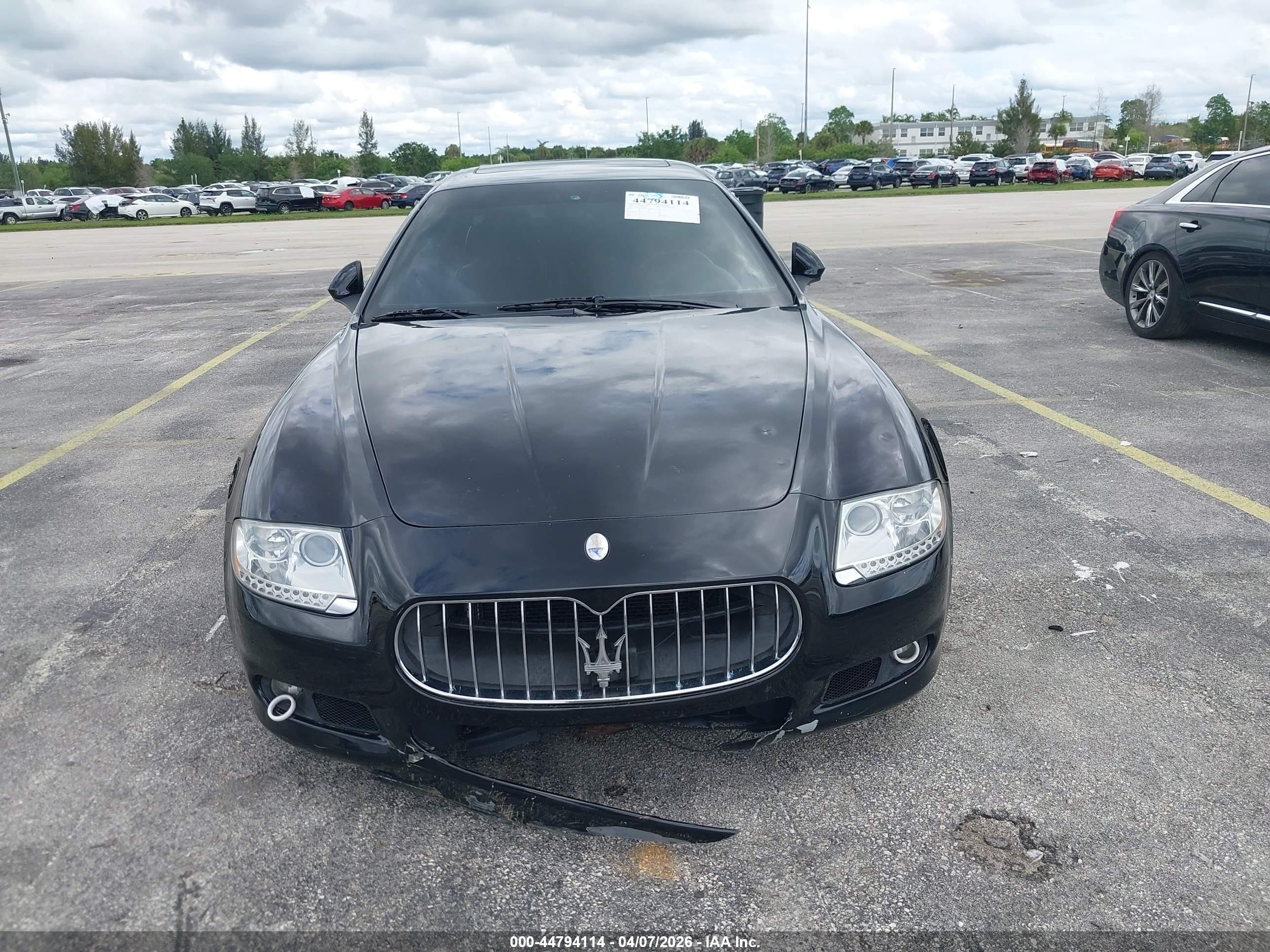2009 Maserati Quattroporte S Black vin: ZAMJK39A190045727